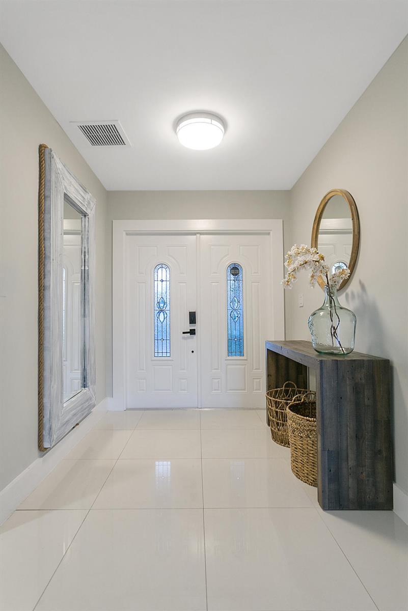 231 SE 8th Street, Dania Beach FL 33004 photo 4