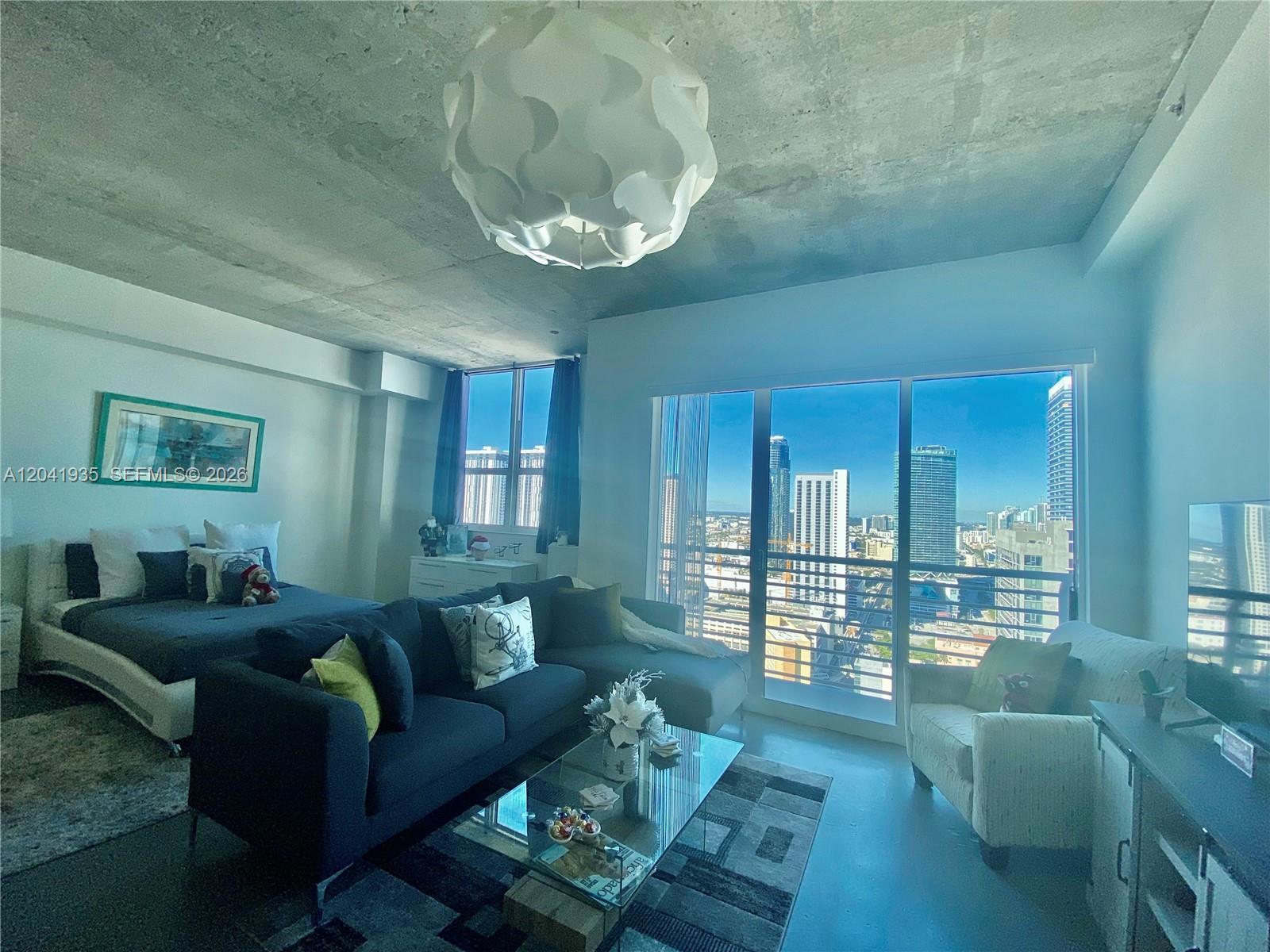 133 NE 2nd Ave # 3409, Miami FL 33132