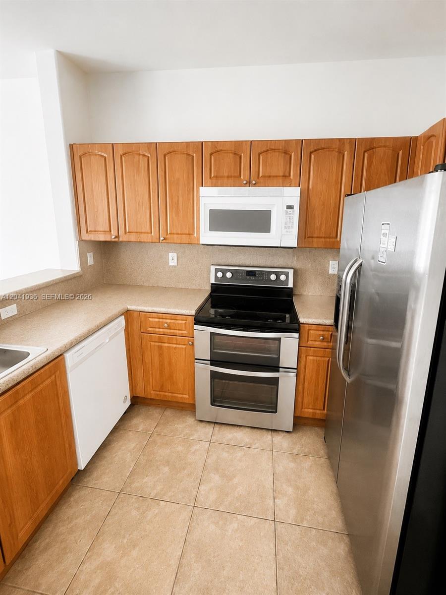 1656 SE 29th Ct # 105, Homestead FL 33035