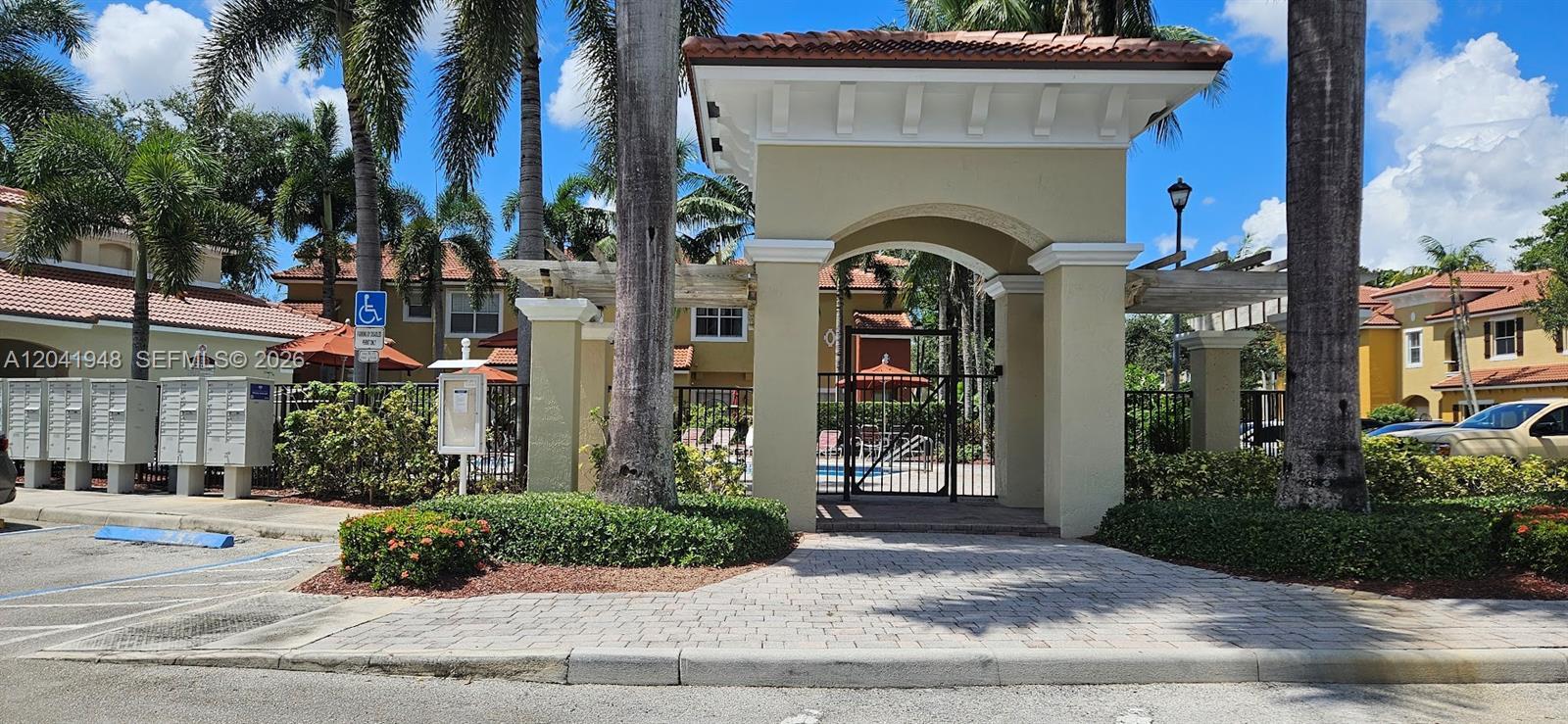 3311 Merrick Ln # 902, Margate FL 33063