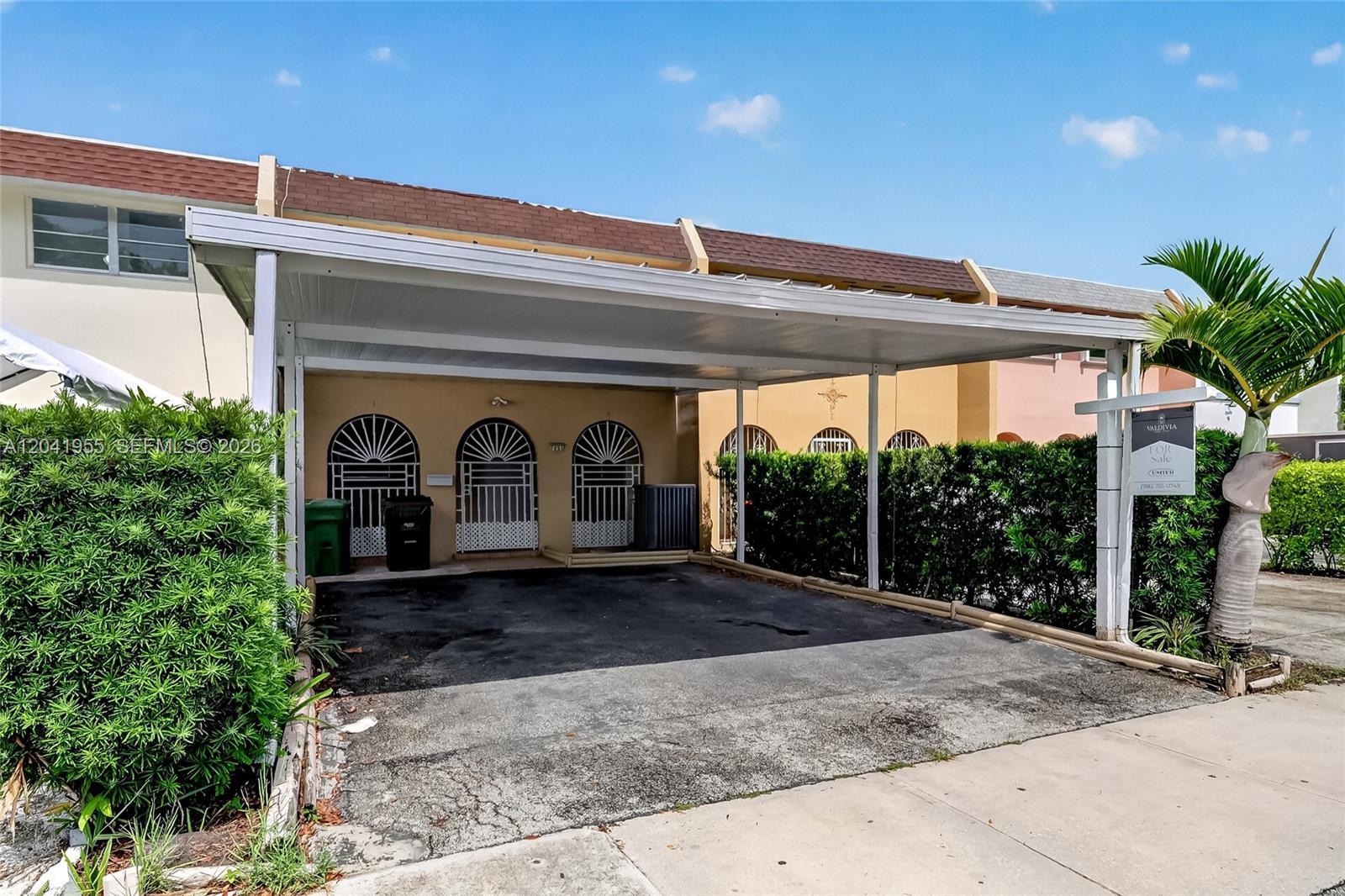 7055 W 3rd Ct, Hialeah FL 33014
