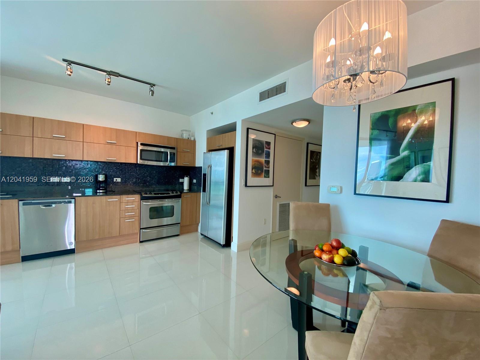 350 S Miami Ave # 3813, Miami FL 33130 photo 5