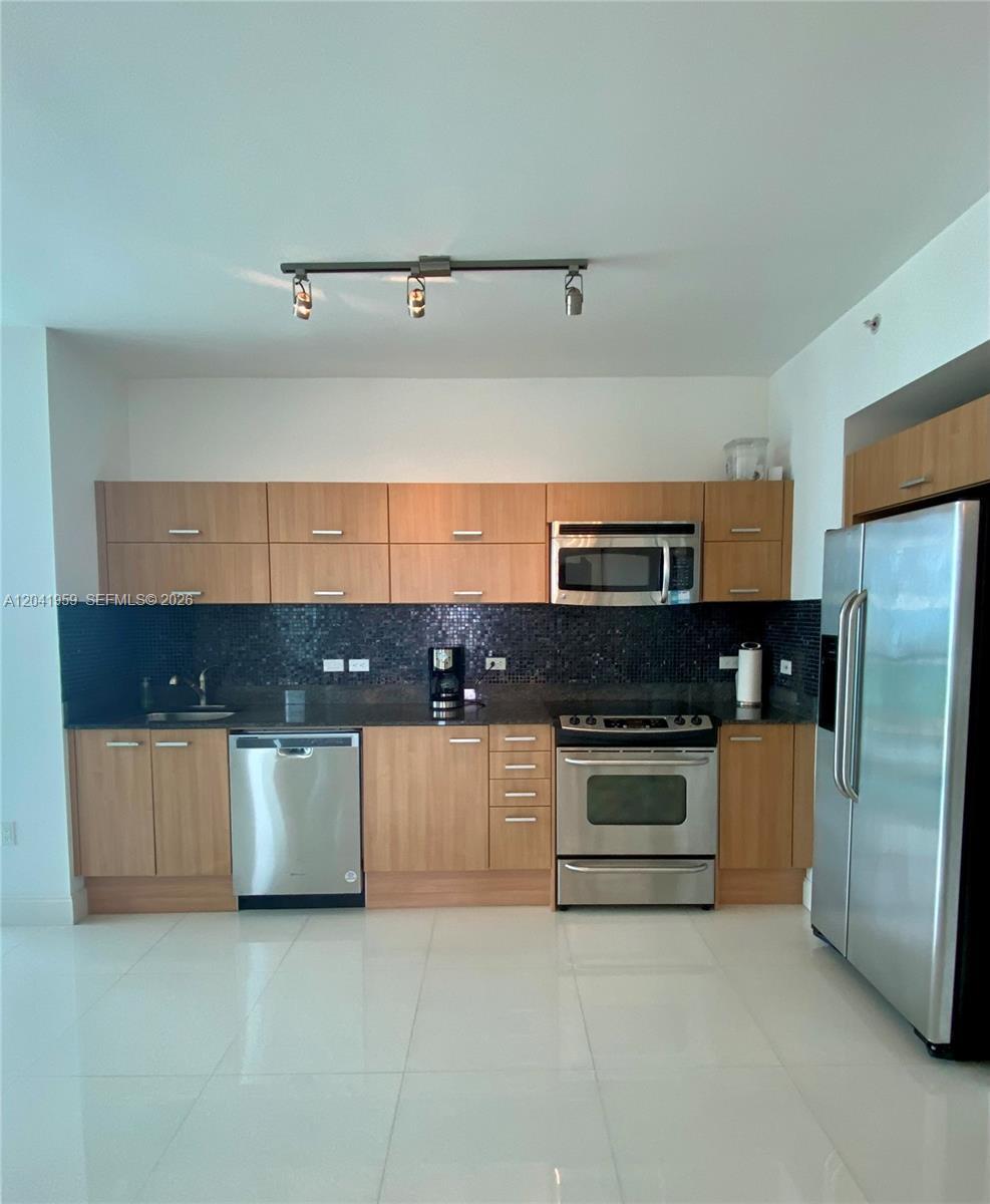 350 S Miami Ave # 3813, Miami FL 33130 photo 4