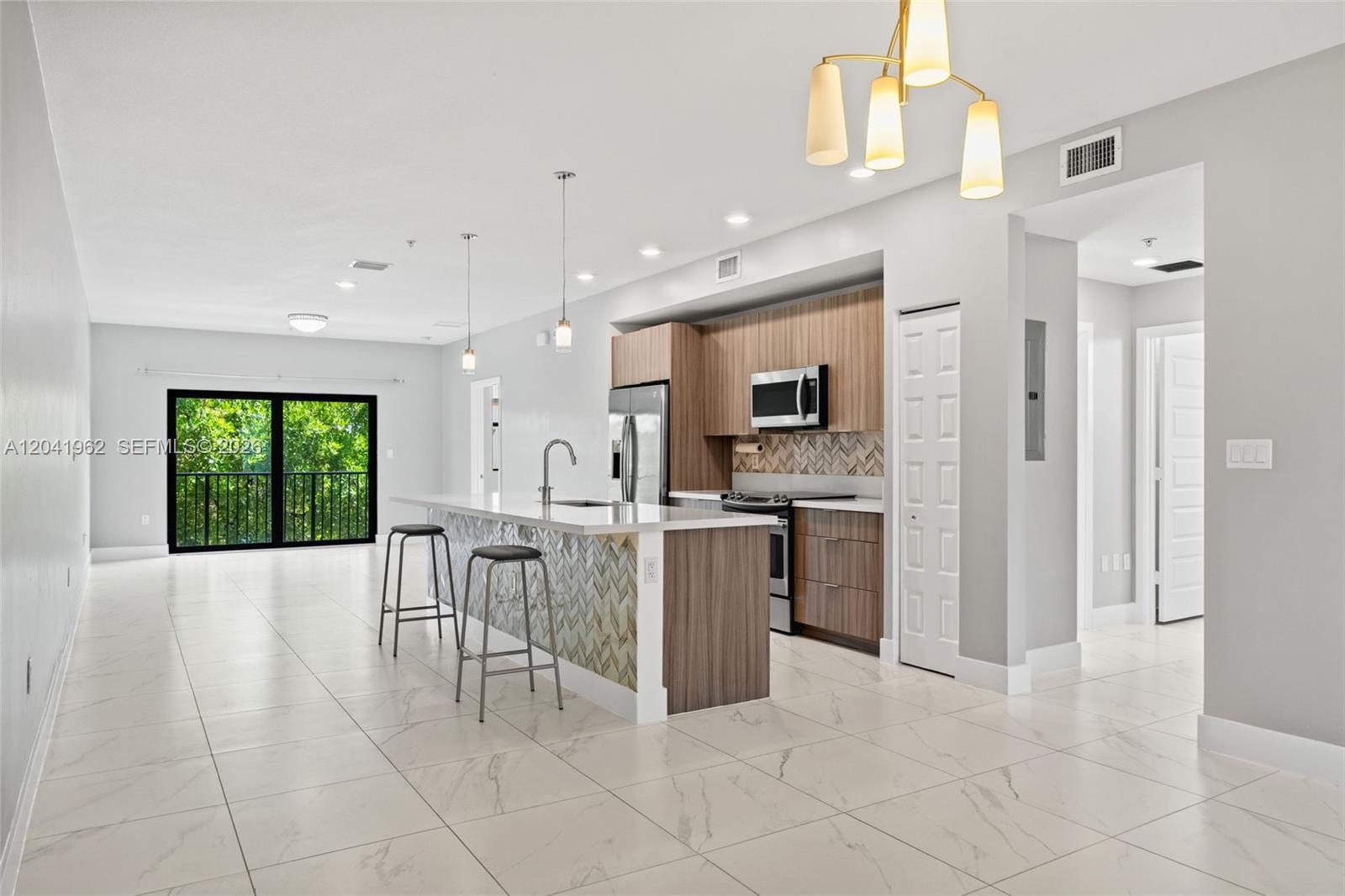 7809 NW 104th Ave # 28, Doral FL 33178 photo 4
