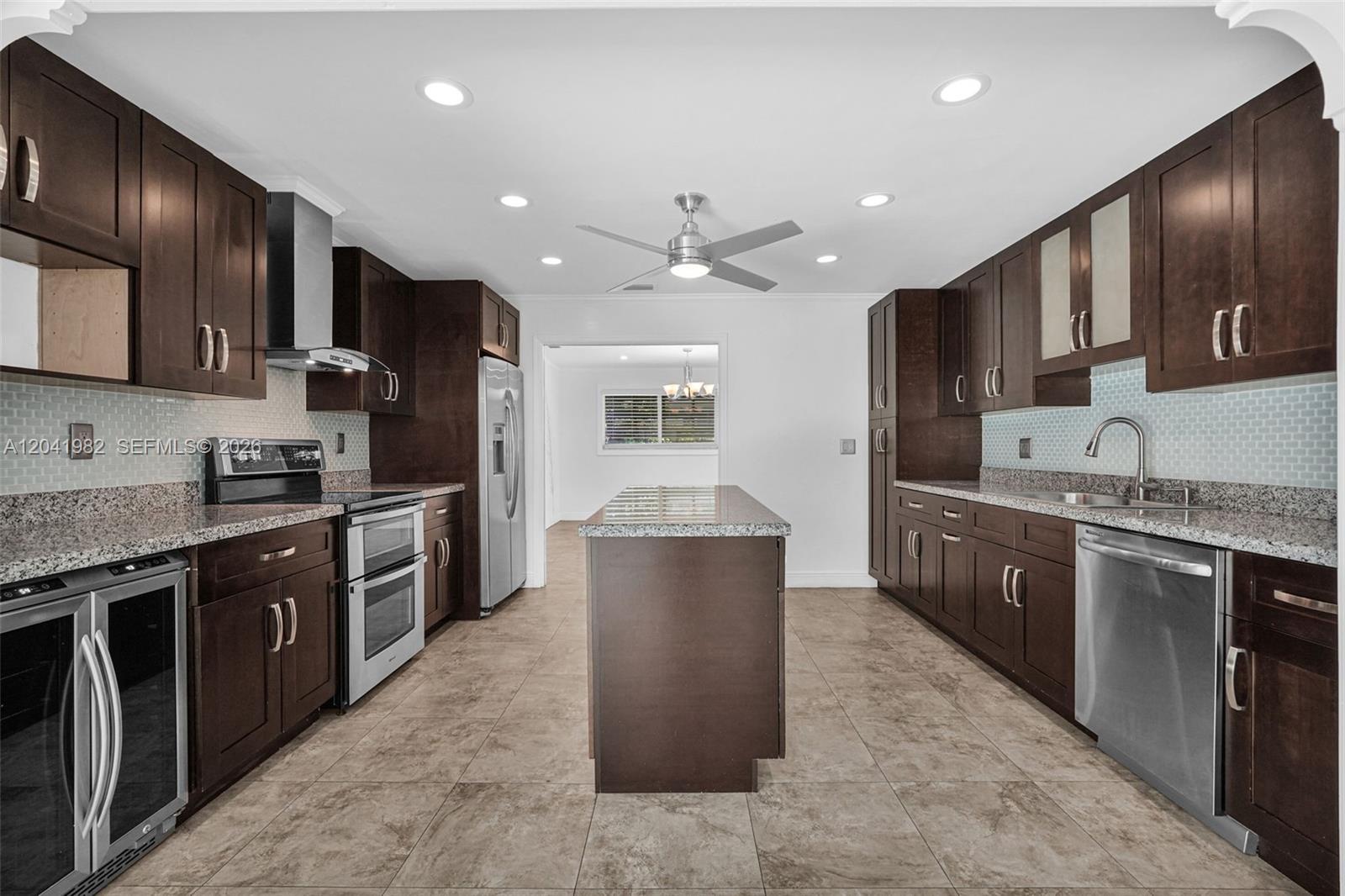 7700 SW 139th Ter, Palmetto Bay FL 33158 photo 5