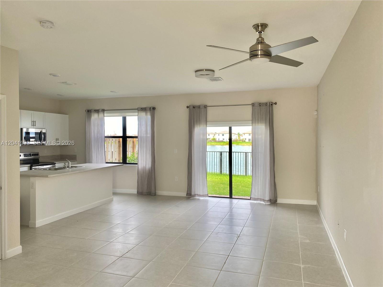 10265 SW 231st Ln, Miami FL 33190 photo 2