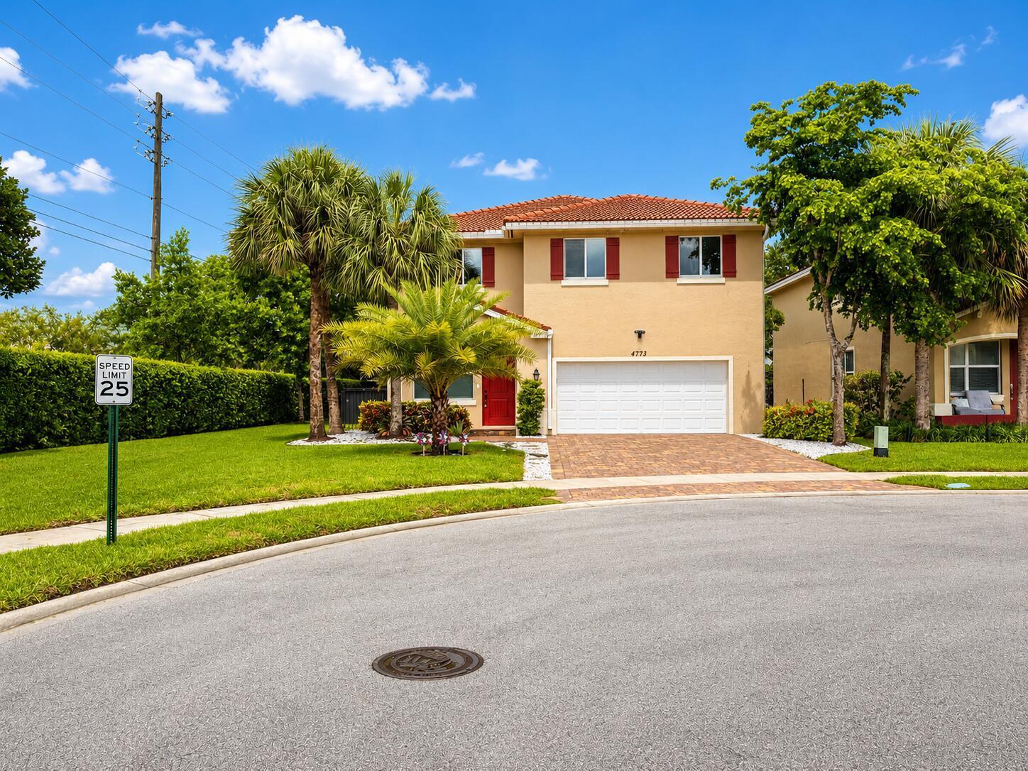 4773 Foxtail Palm Court, FL 33463