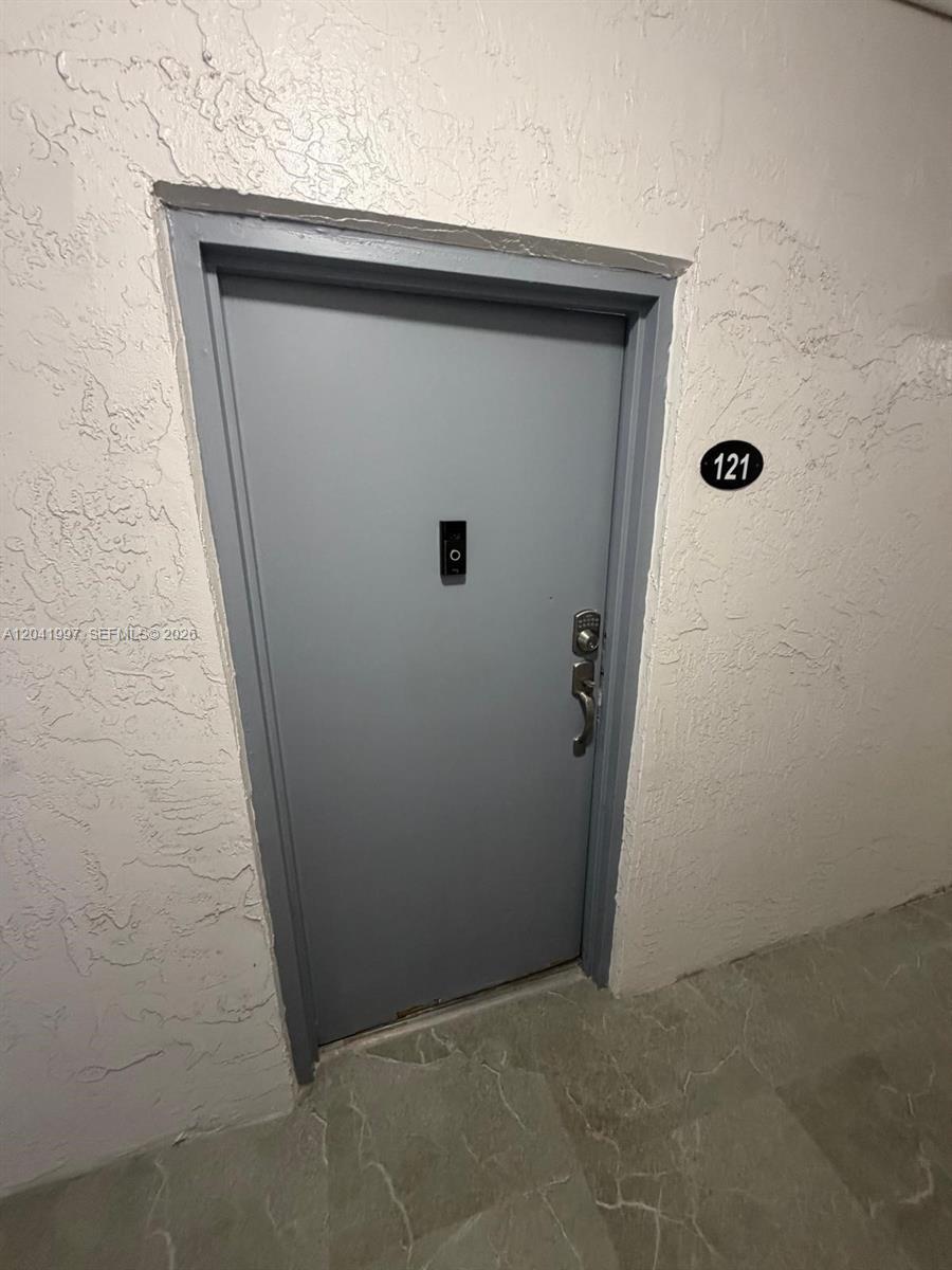 9520 SW 8th St # 121, Miami FL 33174 photo 5