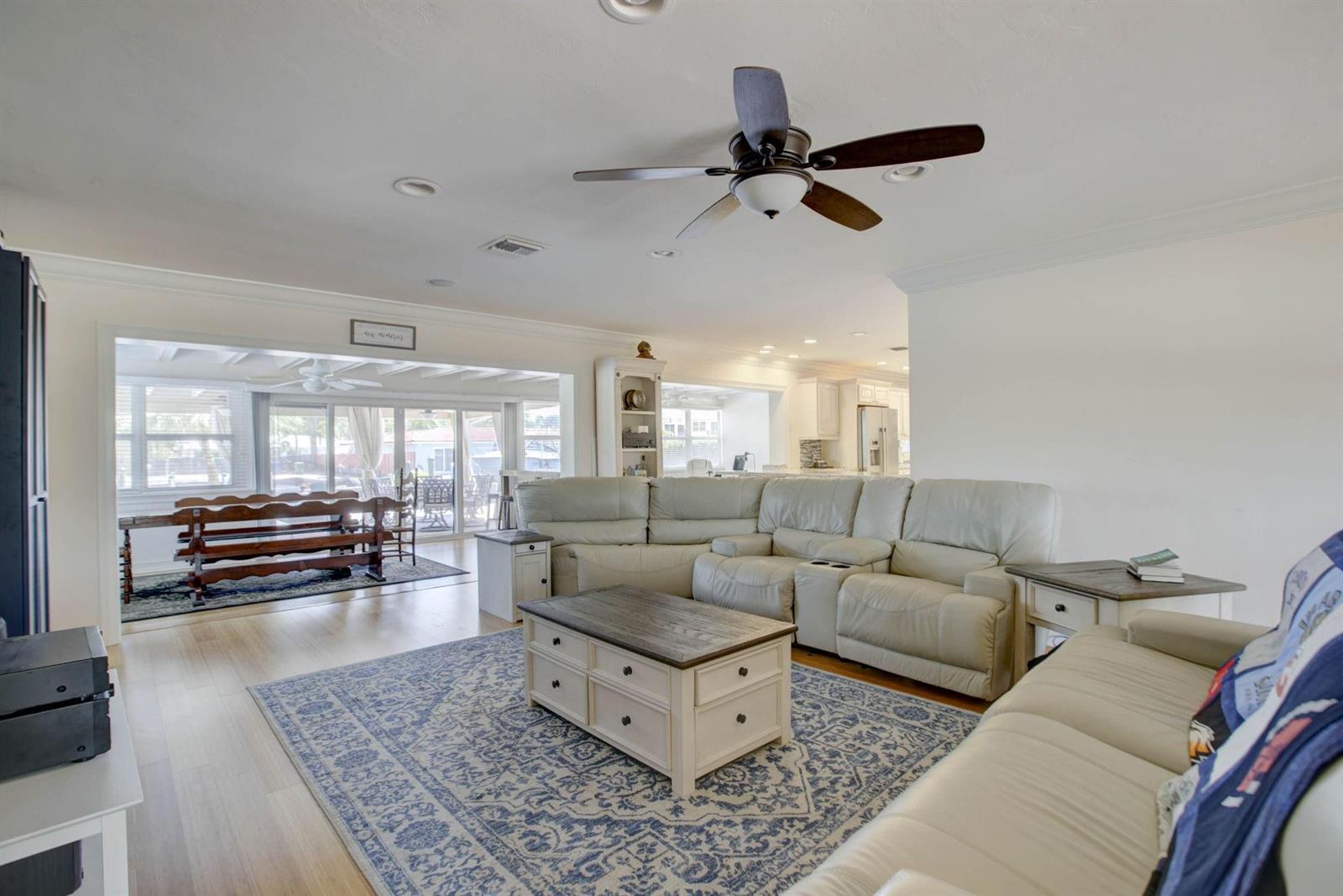 1920 Waters Edge, Pompano Beach FL 33062 photo 5