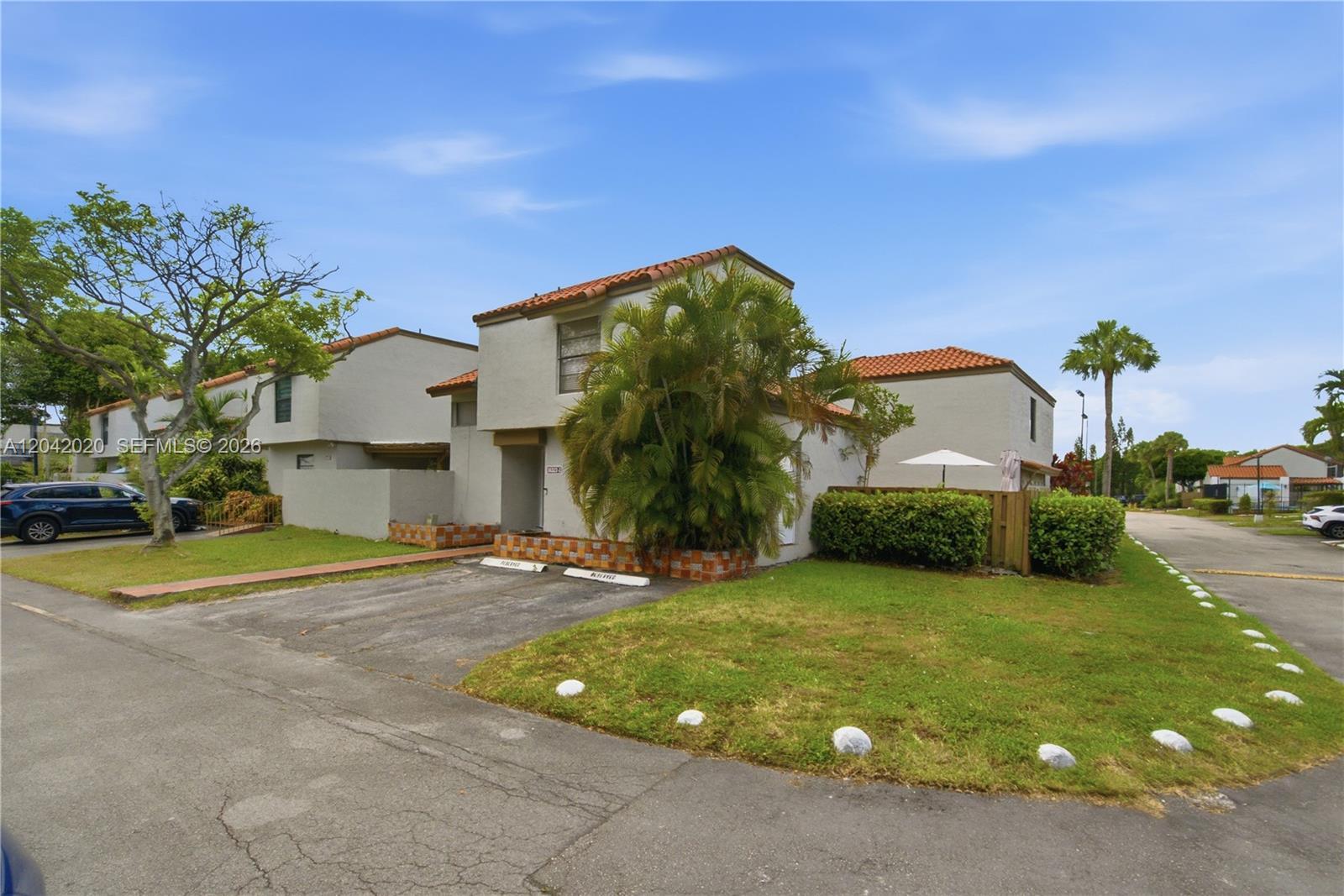 10327 NW 9th St Cir # 7, Miami FL 33172 photo 3