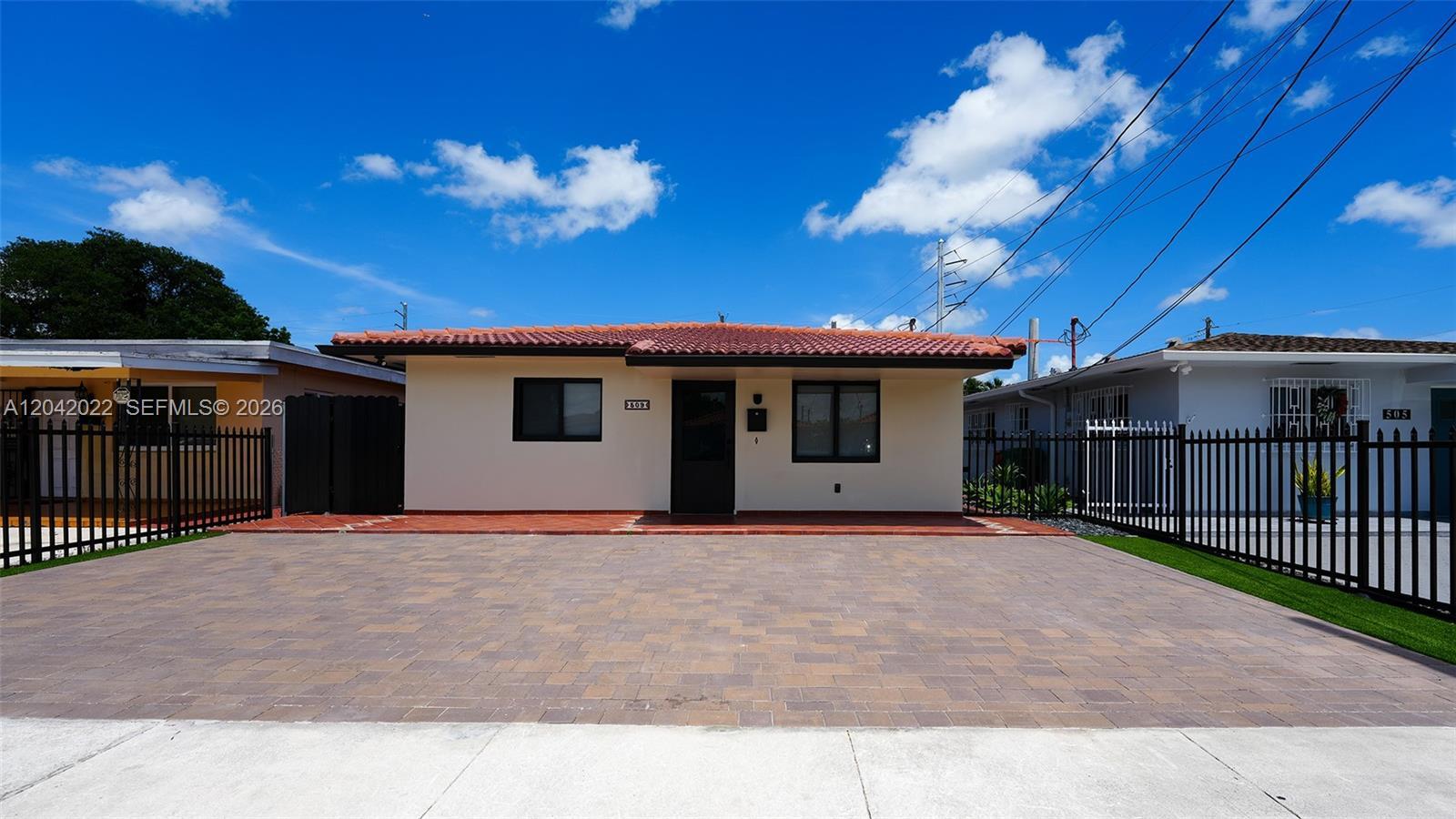 509 NW 57th Ct, Miami FL 33126