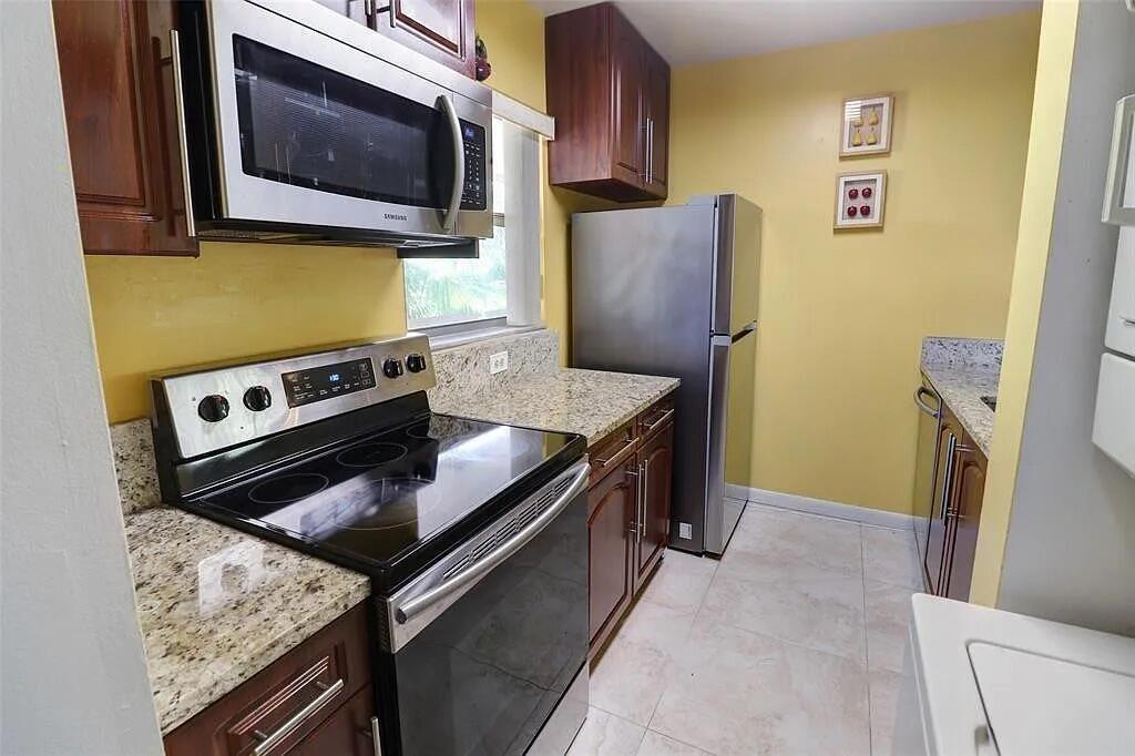 3246 NW 102nd Terrace # f, Coral Springs FL 33065
