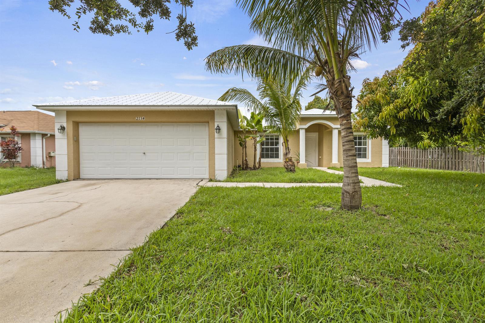 2134 SW Savage Boulevard, Port St. Lucie FL 34953