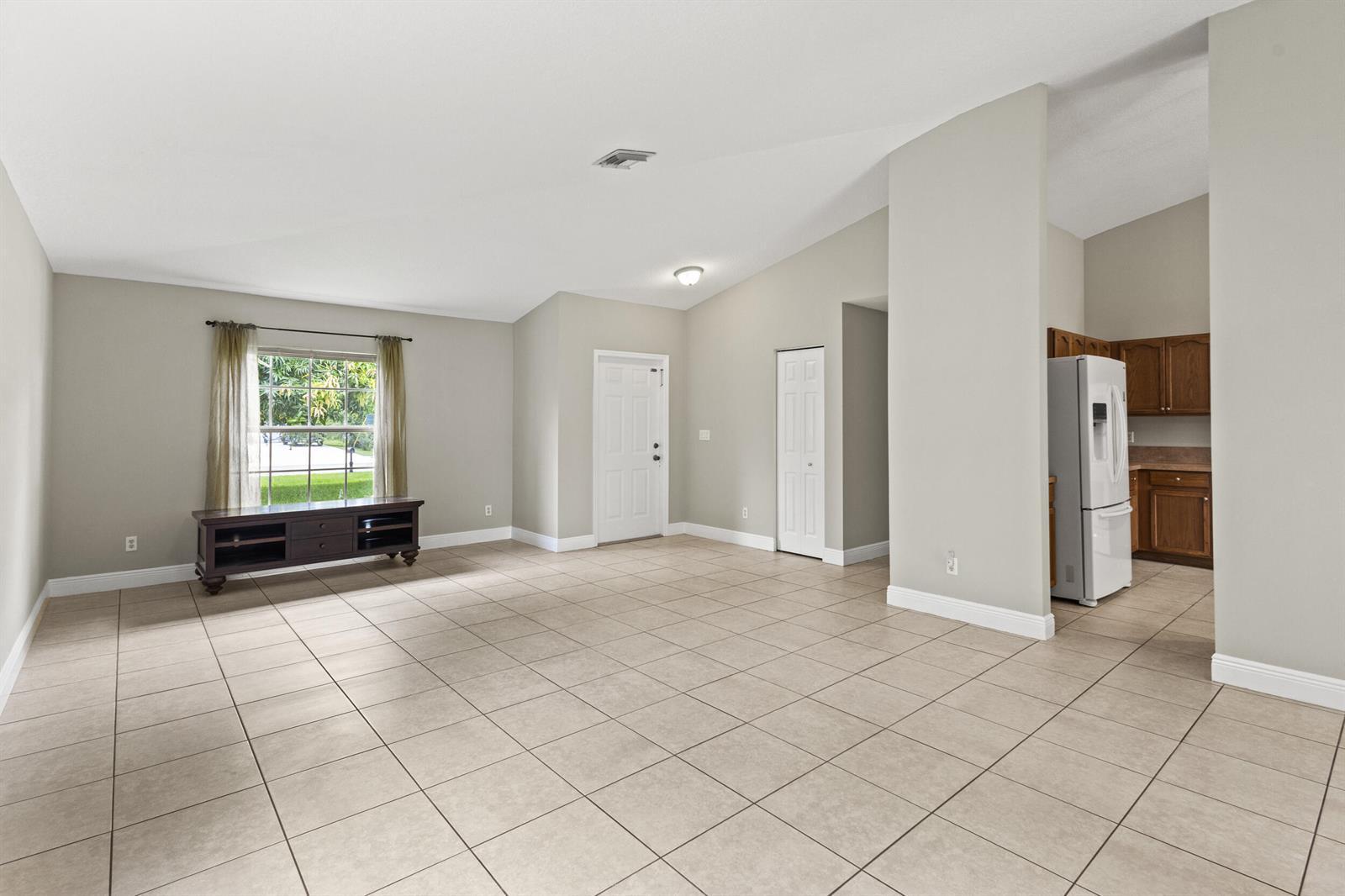 2134 SW Savage Boulevard, Port St. Lucie FL 34953 photo 4