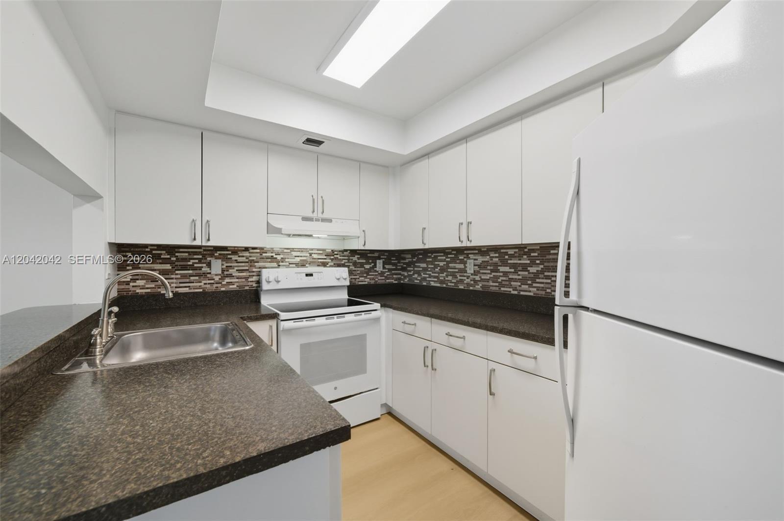 8365 SW 152nd Ave # 417, Miami FL 33193 photo 2