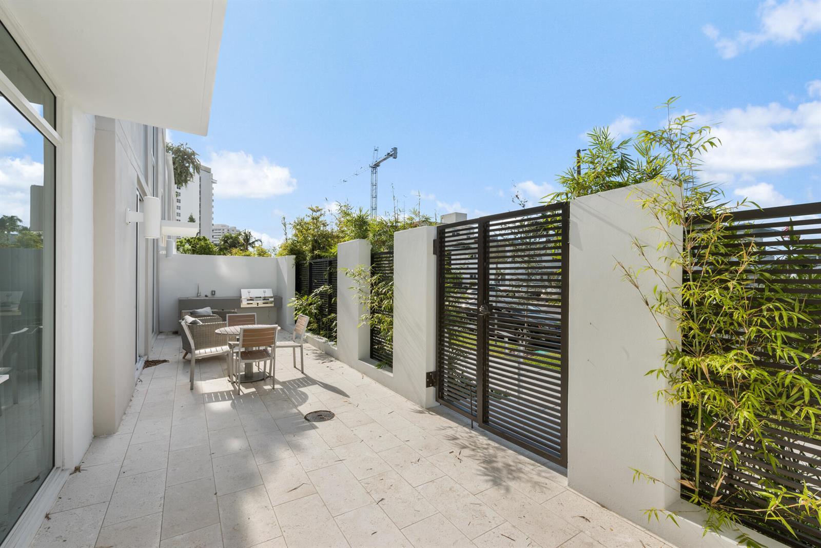 401 N Birch Road, Fort Lauderdale FL 33304 photo 3