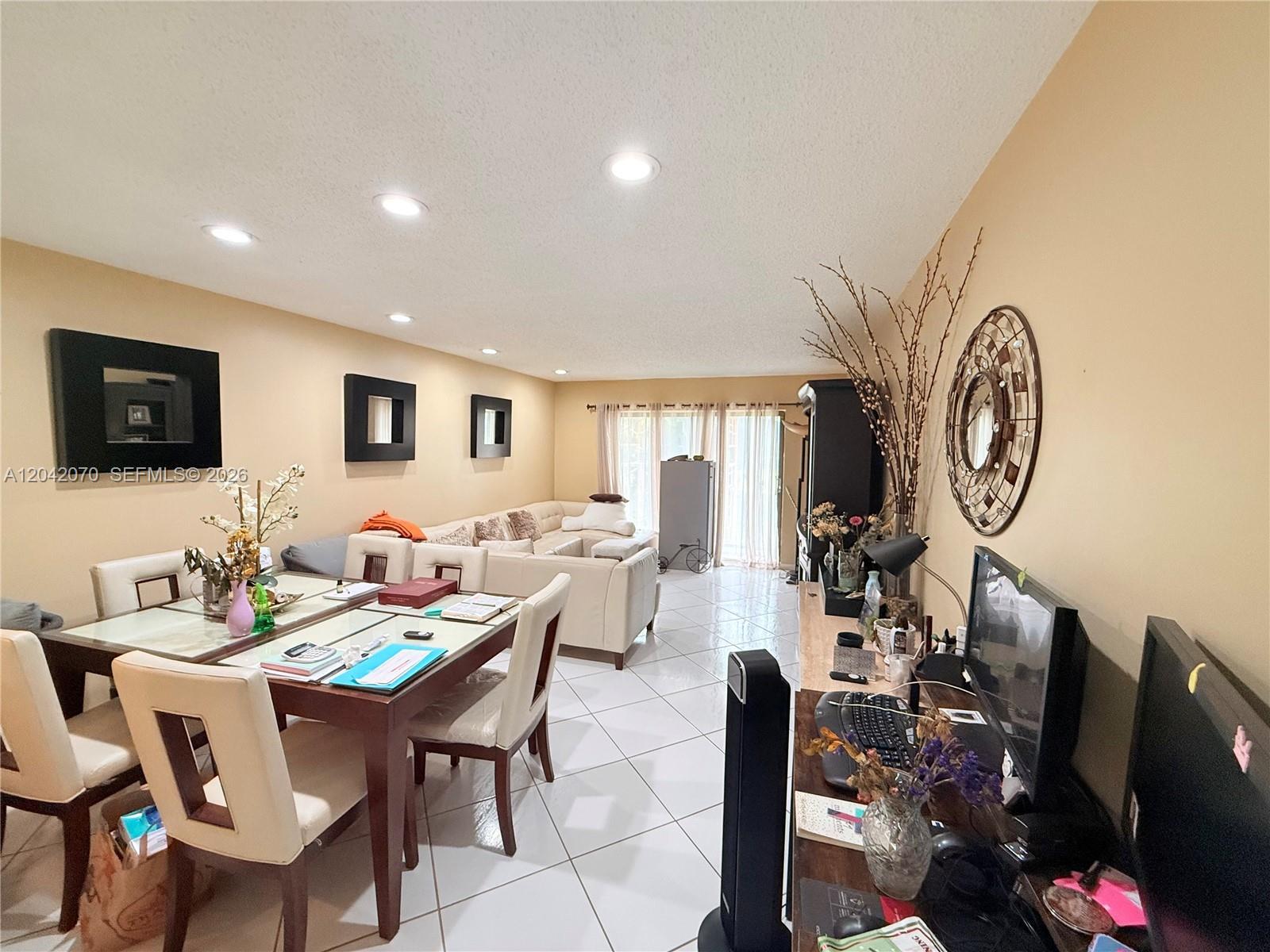 8931 N New River Canal Rd # 2B, Plantation FL 33324 photo 4