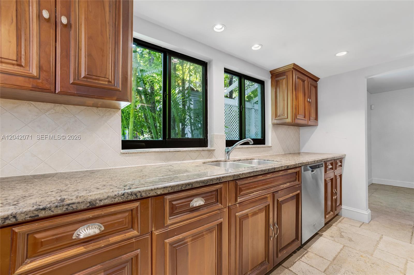 920 Aguero Ave # 0, Coral Gables FL 33146 photo 3