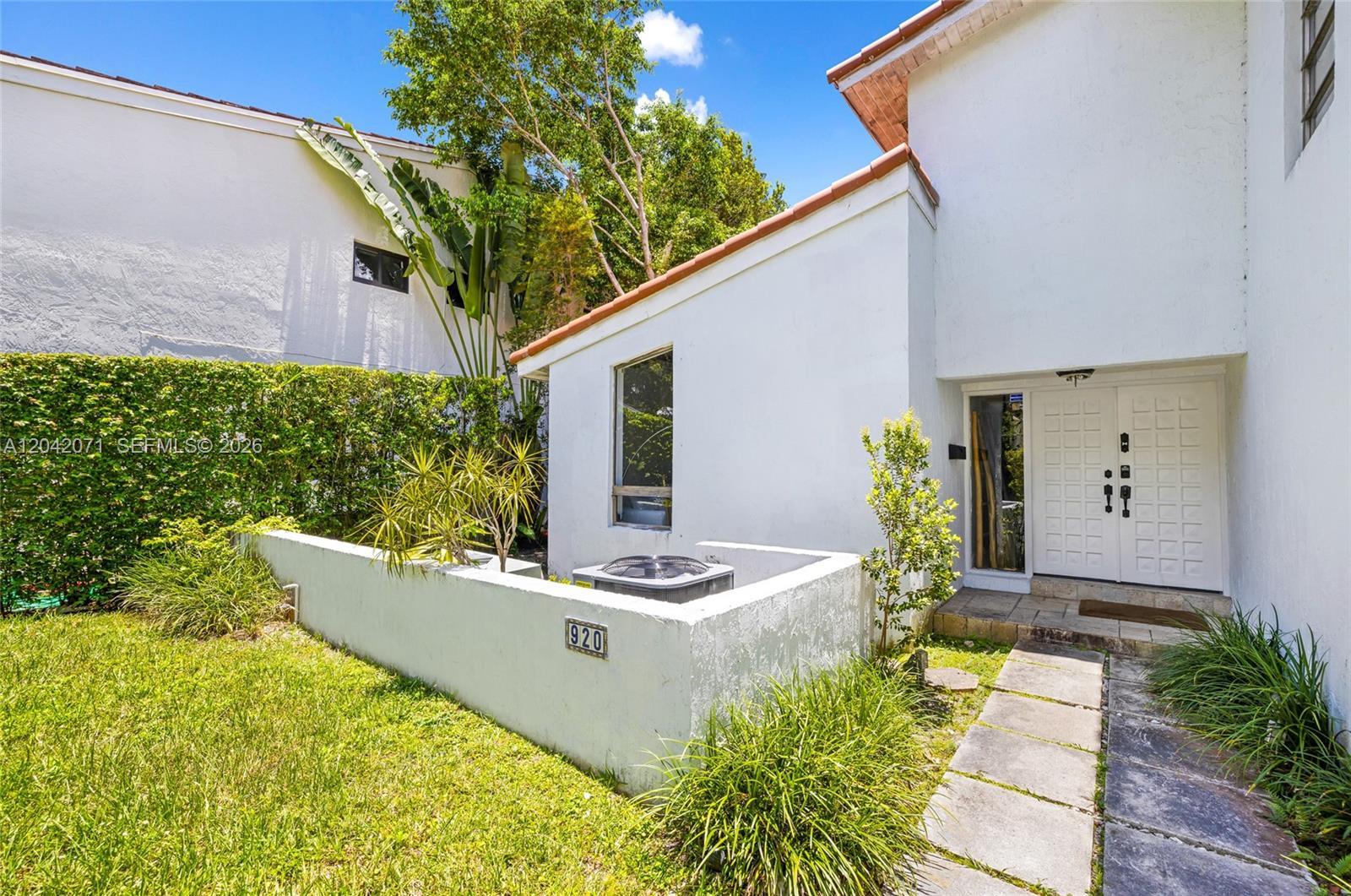 920 Aguero Ave # 0, Coral Gables FL 33146 photo 5