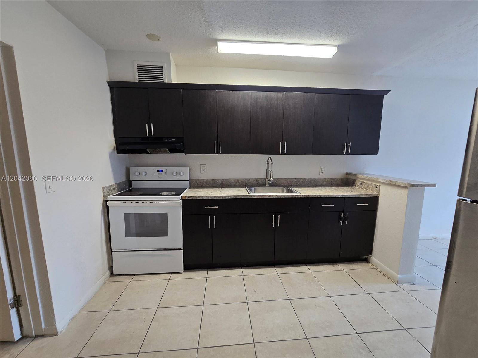 2203 Taft St # B, Hollywood FL 33020 photo 3