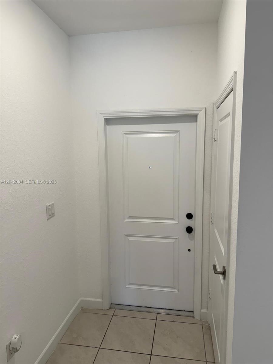 669 SW 11th St, Florida City FL 33034 photo 4