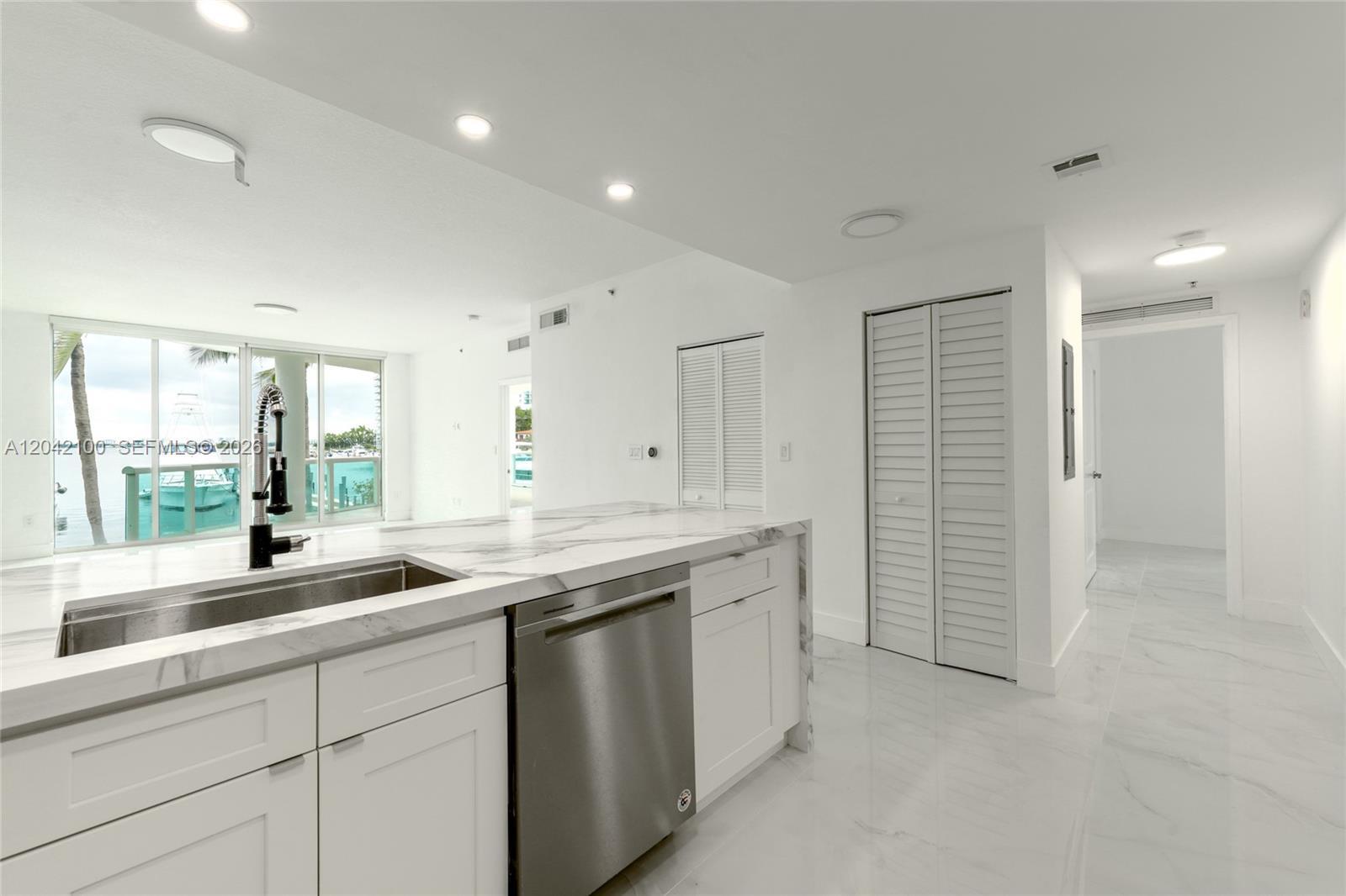 7914 Harbor Island Dr # 106, North Bay Village FL 33141 photo 2