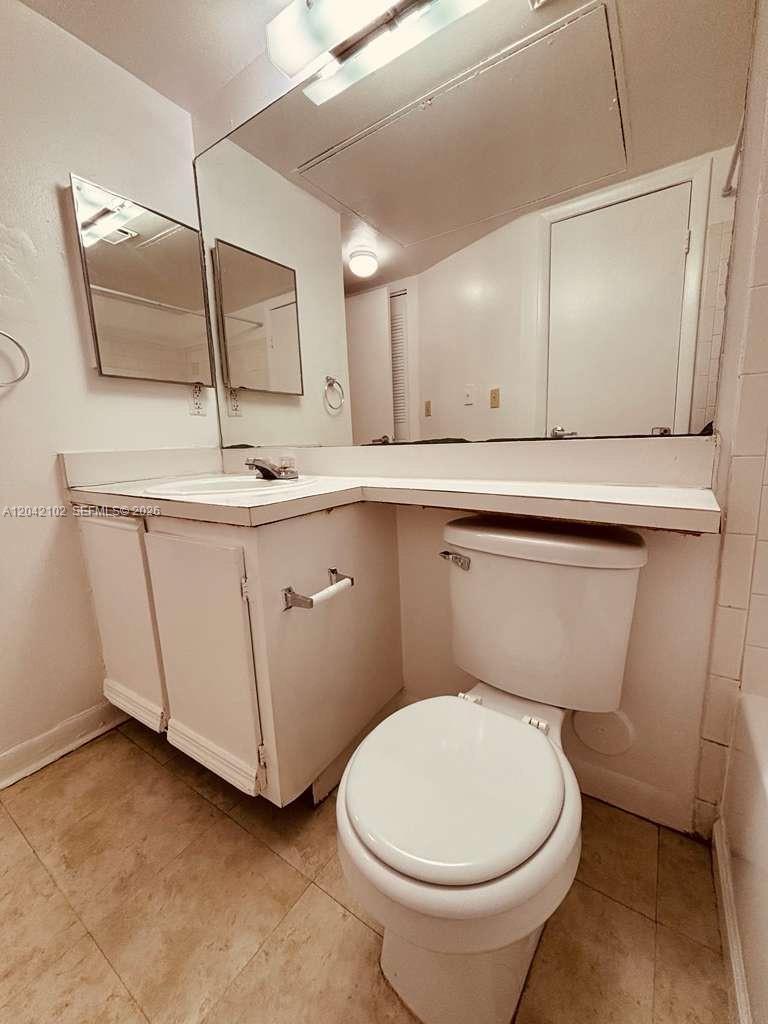 Hialeah, FL 33015 photo 5