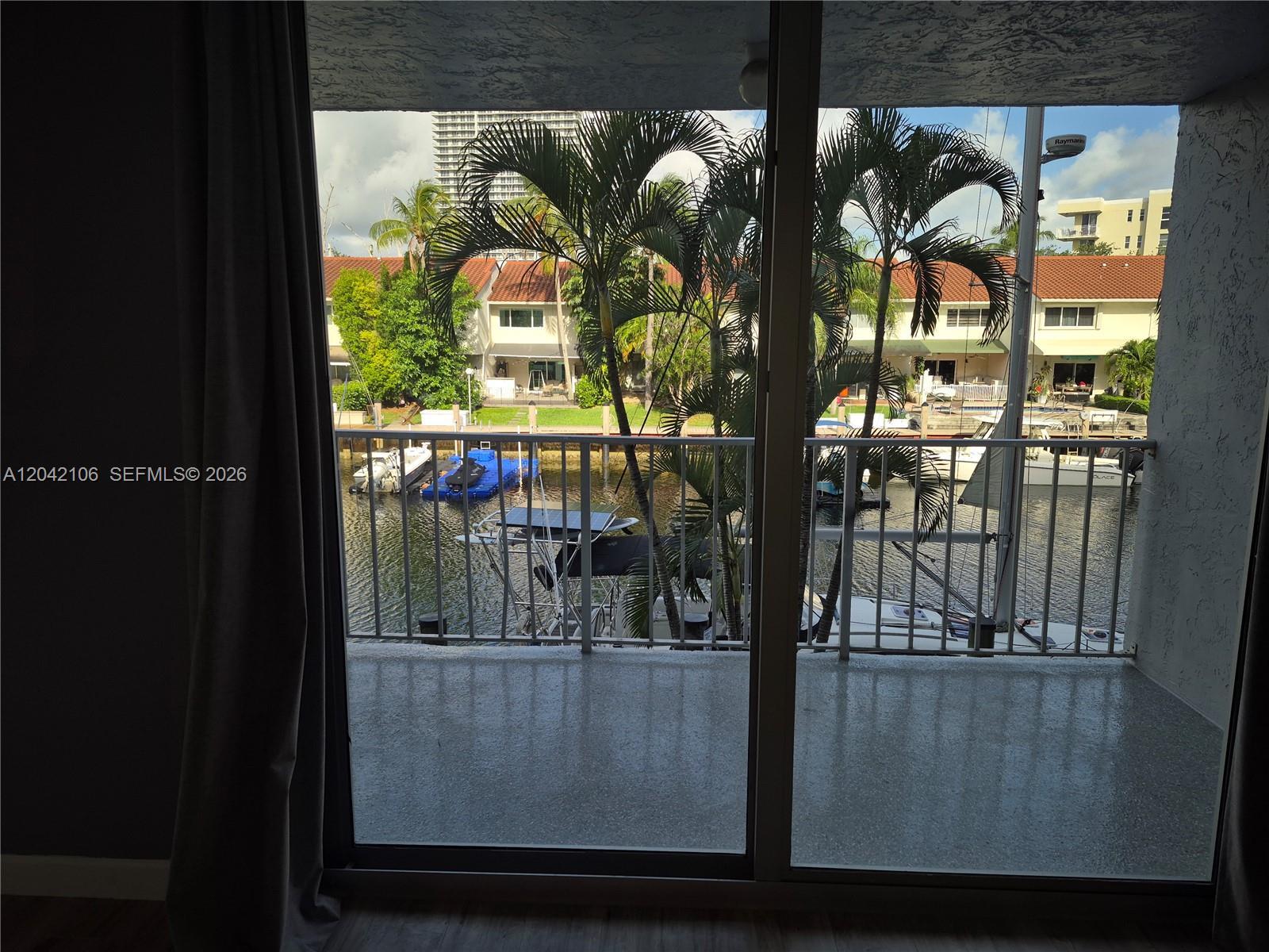 16565 NE 26th Ave # 2E, North Miami Beach FL 33160 photo 5