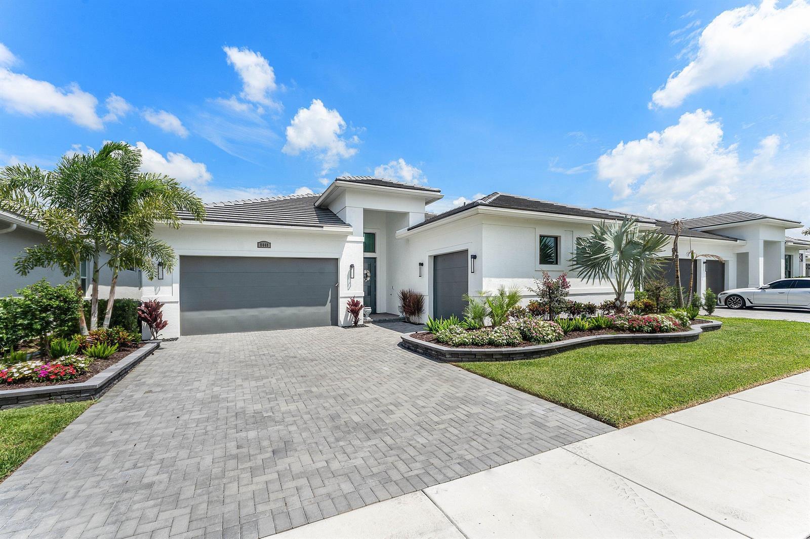 8448 SW Cantante Way, Port St. Lucie FL 34987