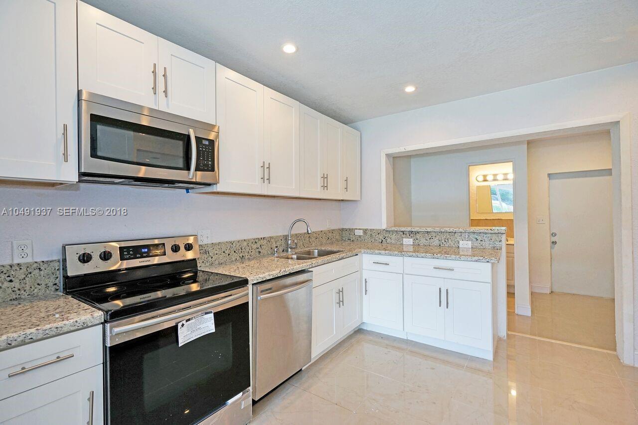 2000 SW 95th Terrace, Miramar FL 33025 photo 3