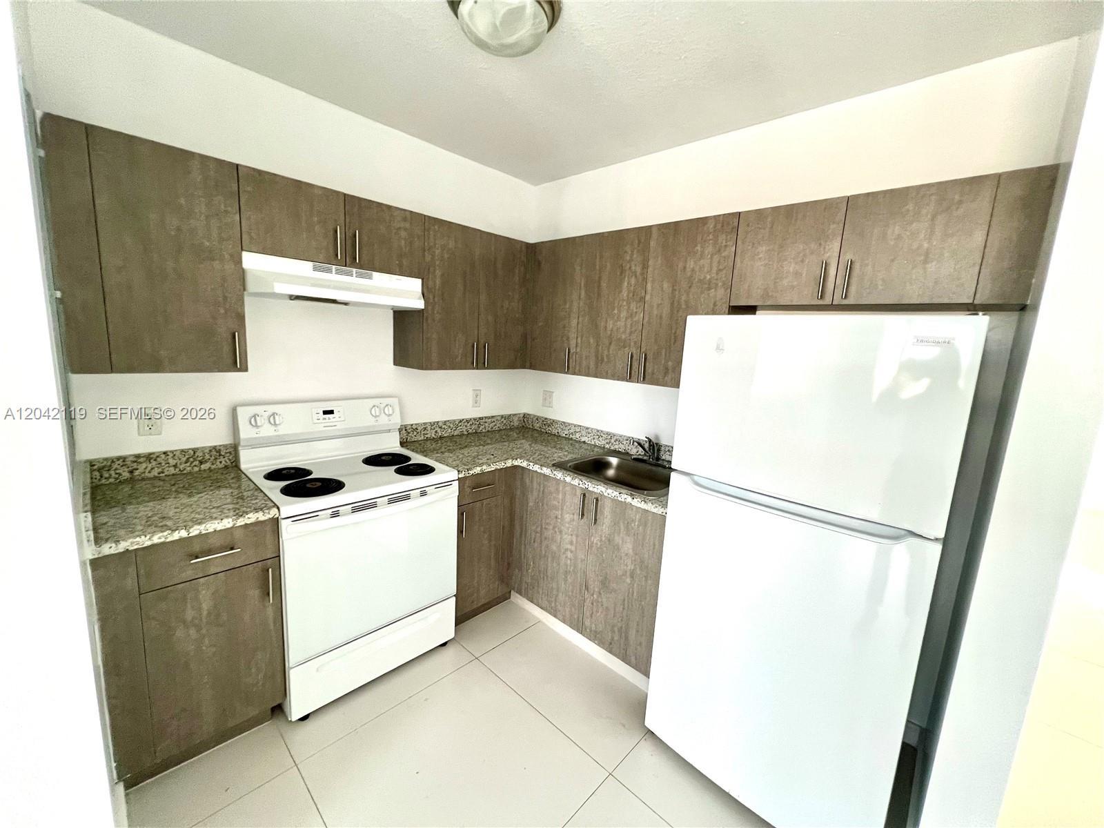 440 E 27th St # 204, Hialeah FL 33013 photo 4