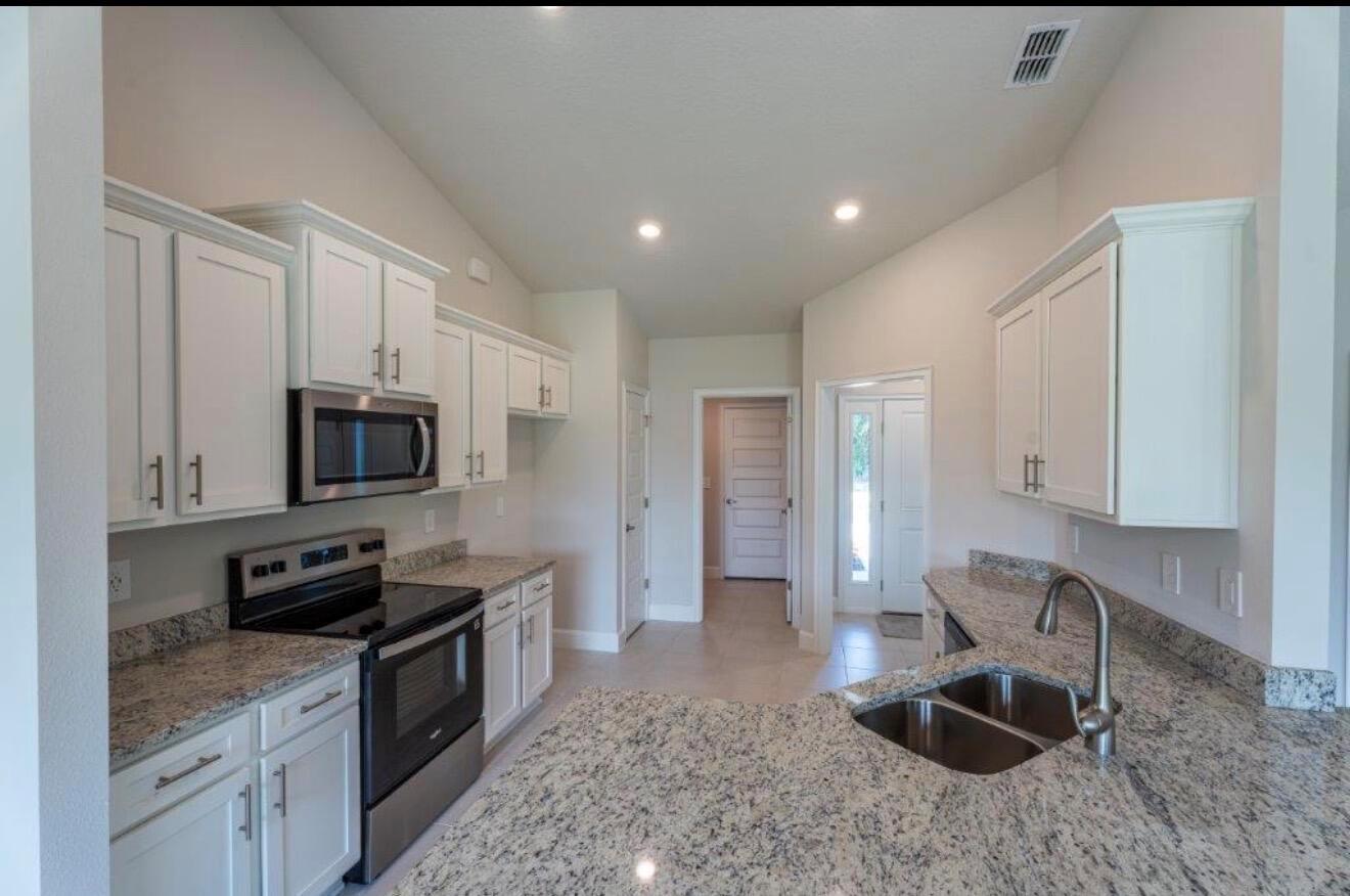 7903 Penny Lane, Fort Pierce FL 34951 photo 5