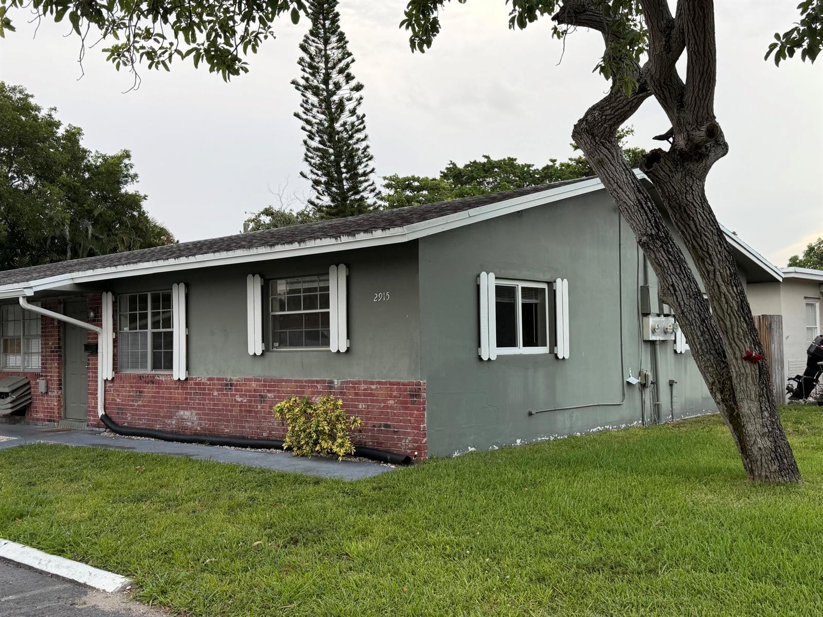 2915 SW 17th Street # b, Fort Lauderdale FL 33312