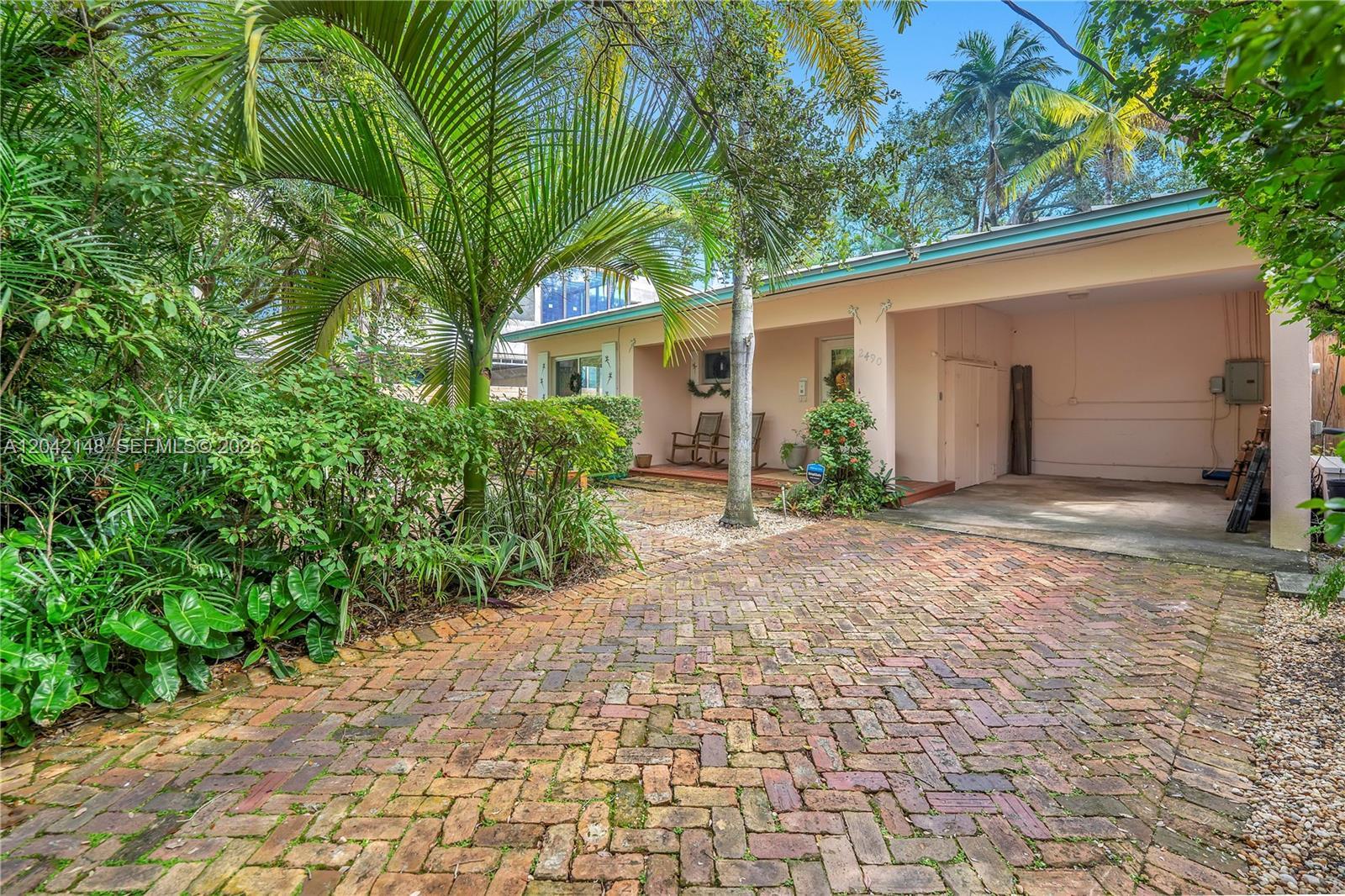 2490 Abaco Ave, Miami FL 33133 photo 4