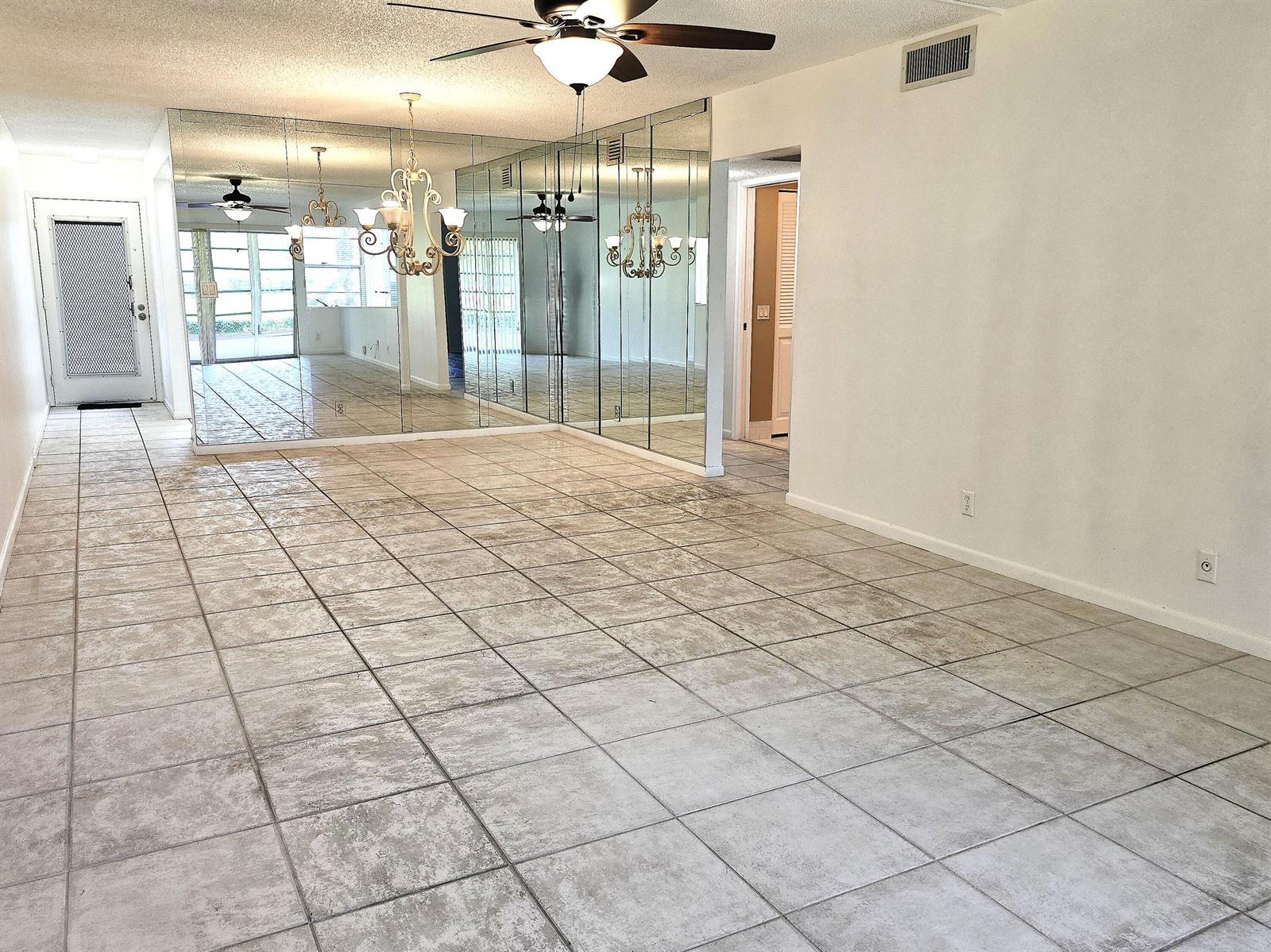 2803 Victoria Way # B1, Coconut Creek FL 33066 photo 5