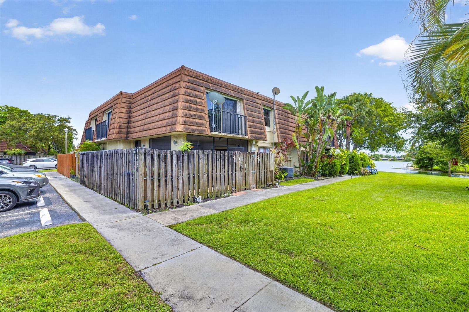 4825 NW 95th Avenue # A, Sunrise FL 33351