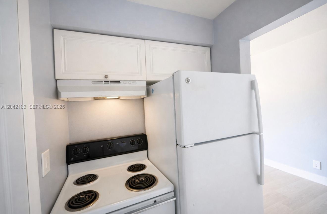 6080 W Flagler St # 6, Miami FL 33144
