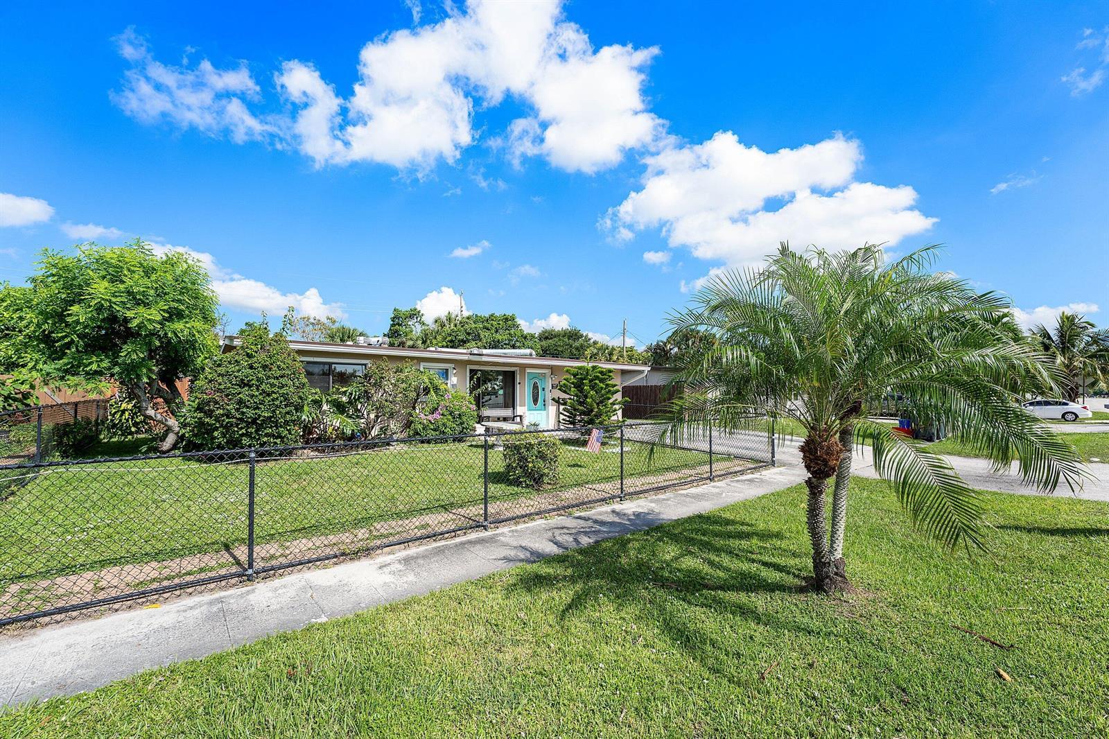 1845 Kudza Road, West Palm Beach FL 33415 photo 2