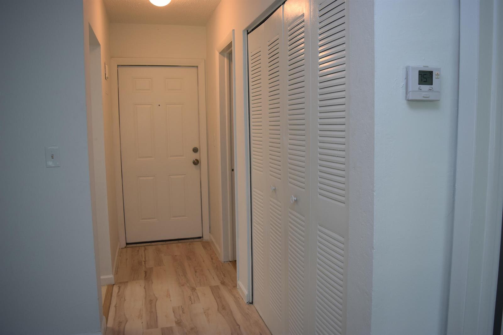 151 SE 6th Avenue Apt 14, Pompano Beach FL 33060 photo 2