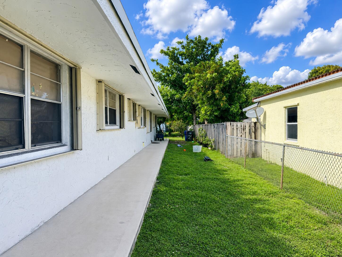 2419-2421 Johnson Street # 2421, Hollywood FL 33020 photo 2