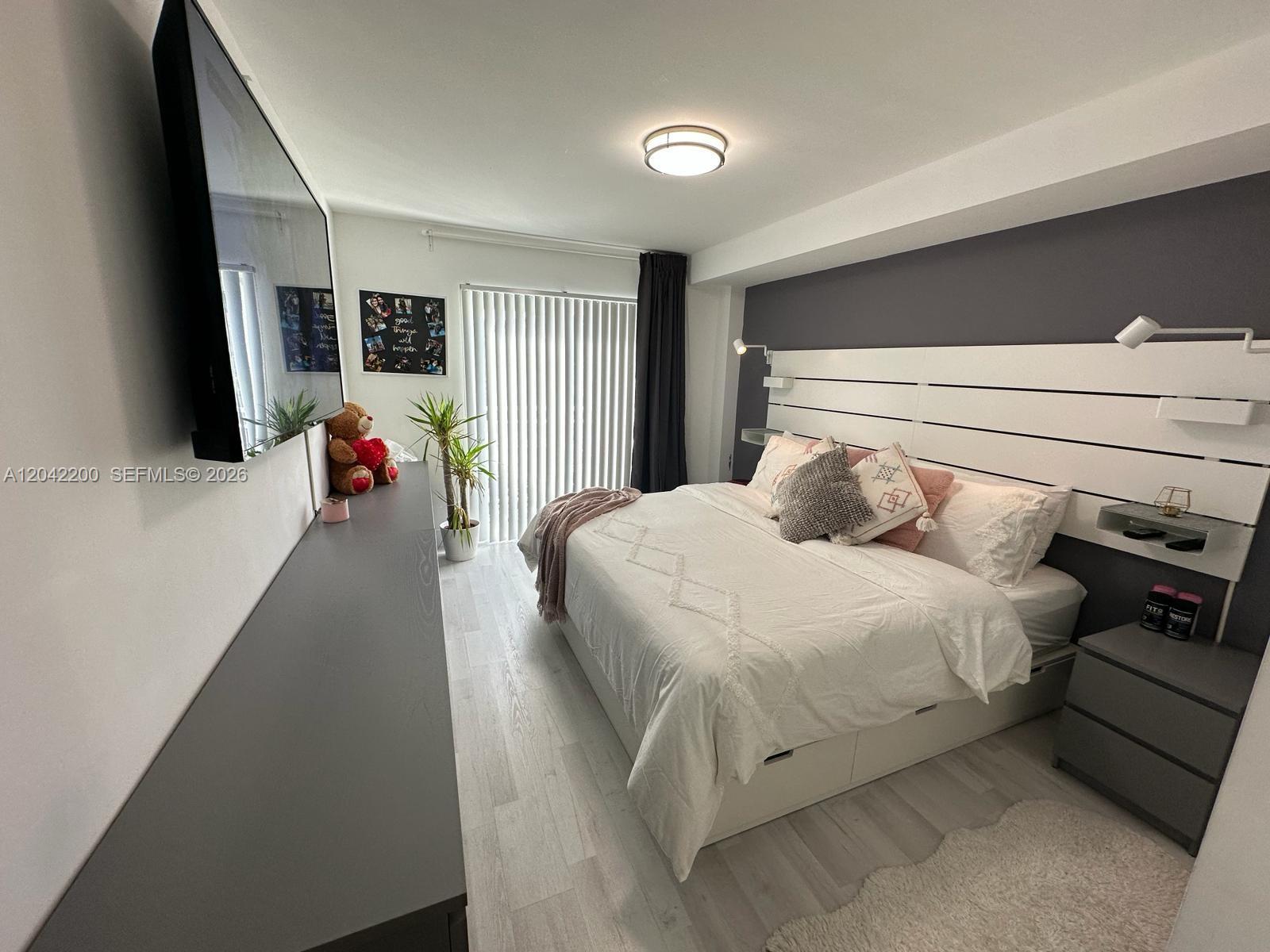 1029 NW 3rd St # 304, Miami FL 33128