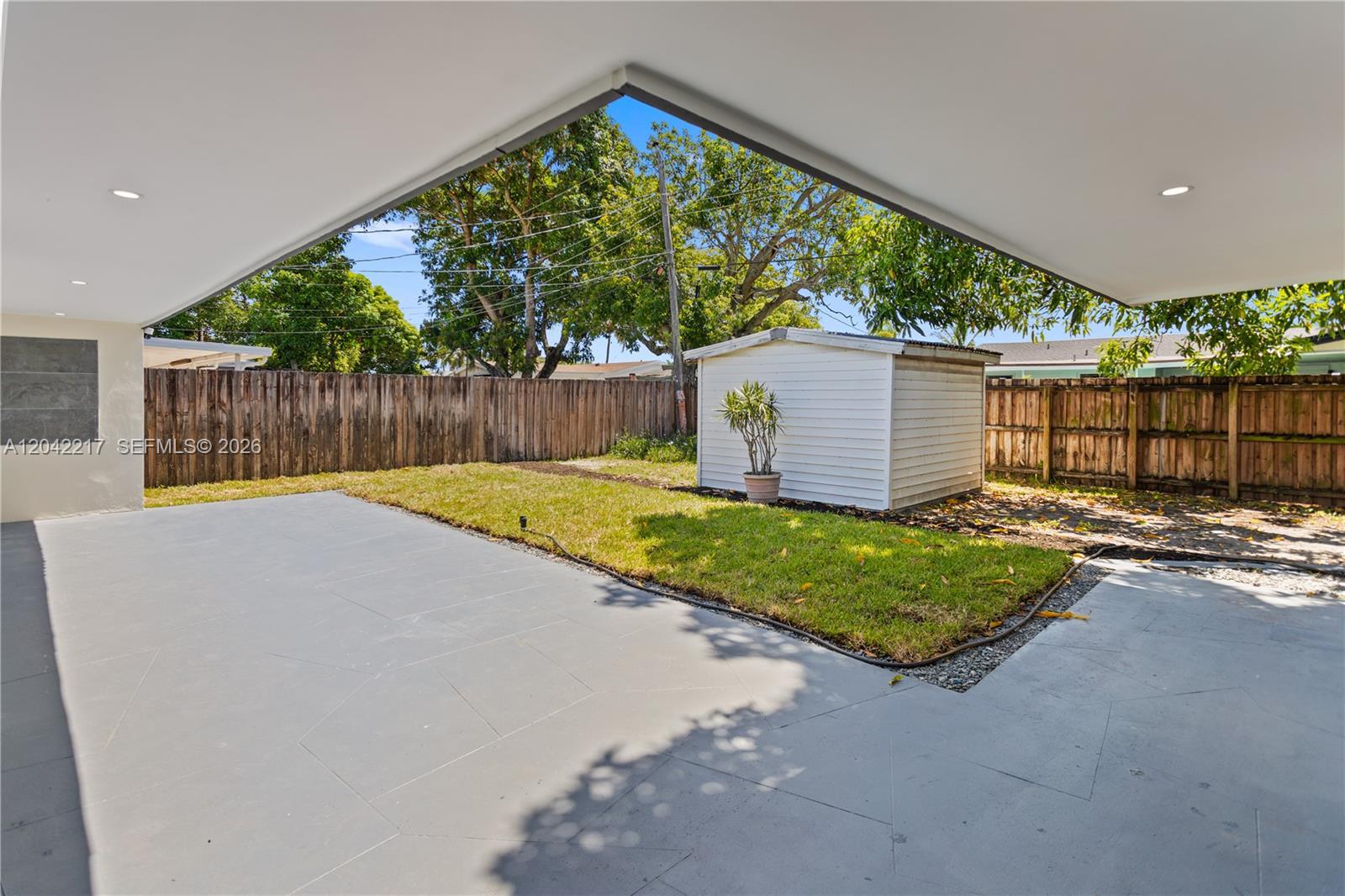2431 Sabal Palm Dr, Miramar FL 33023 photo 5