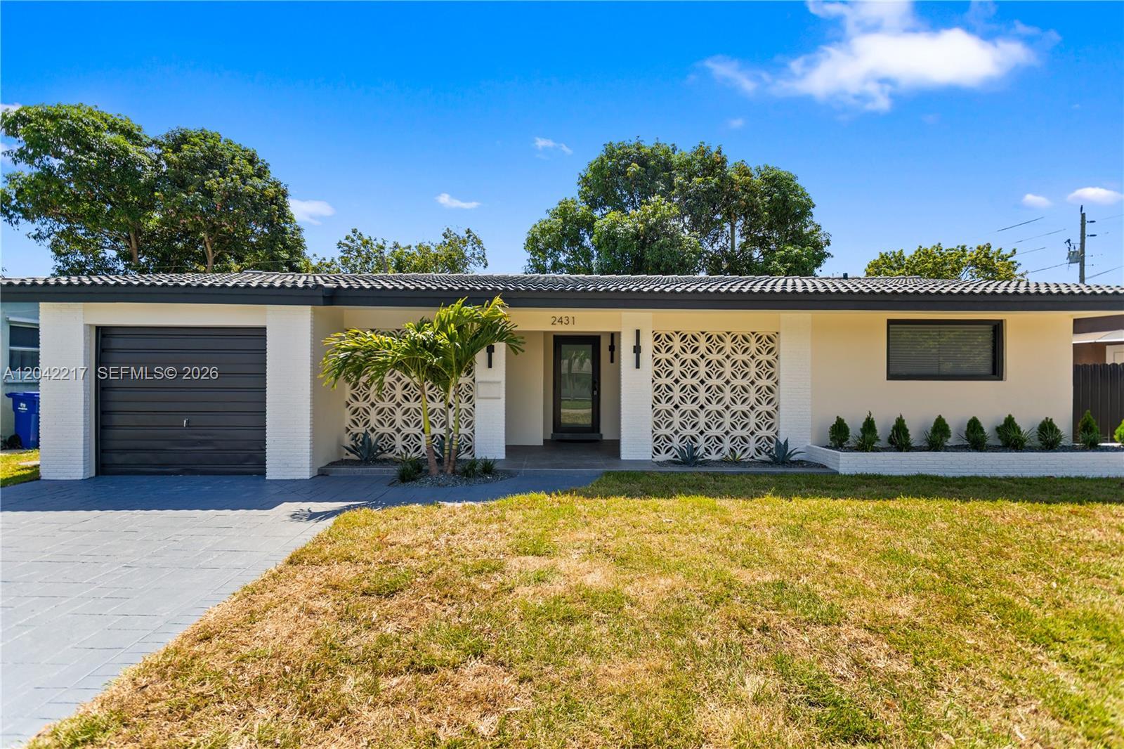 2431 Sabal Palm Dr, Miramar FL 33023 photo 4