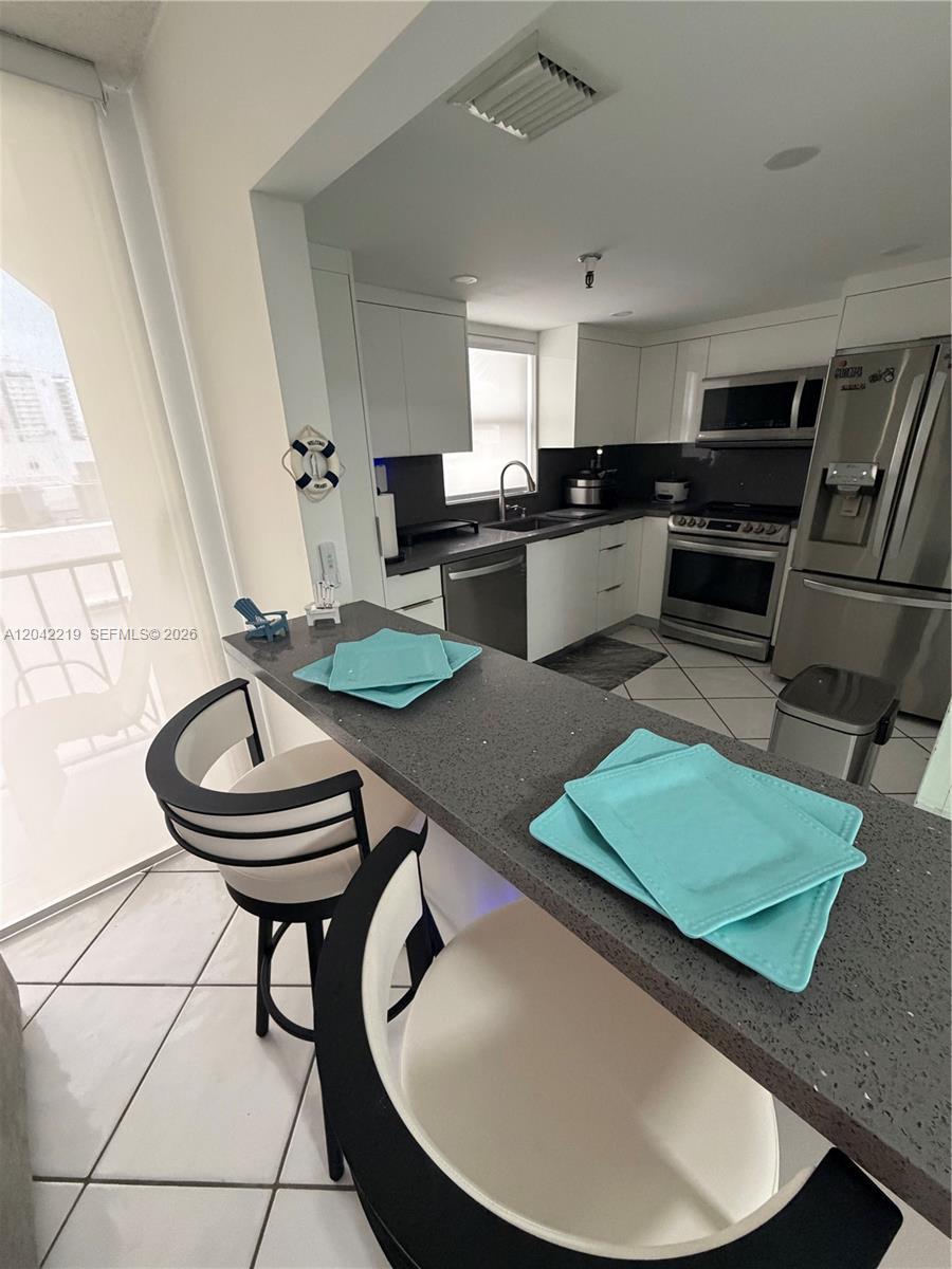 2625 Collins Ave # 420, Miami Beach FL 33140 photo 4