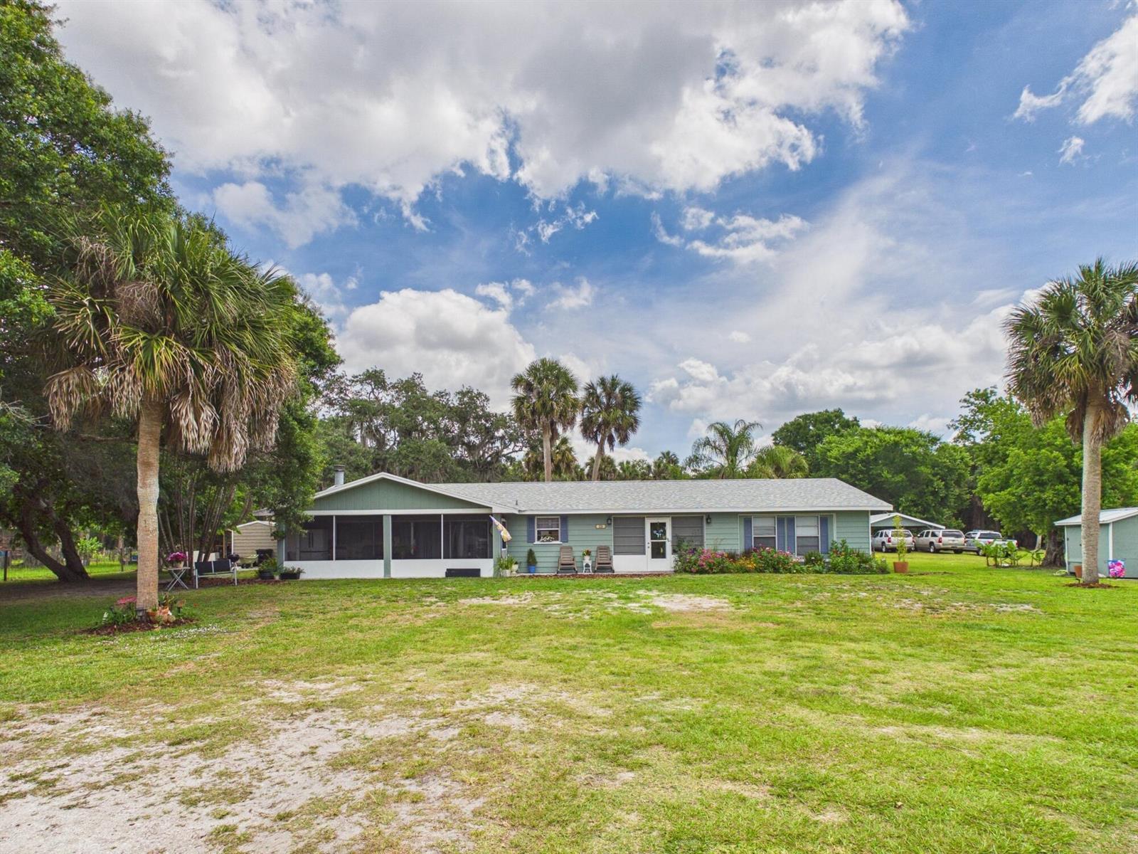 220 SW 67th Drive, Okeechobee FL 34974 photo 2