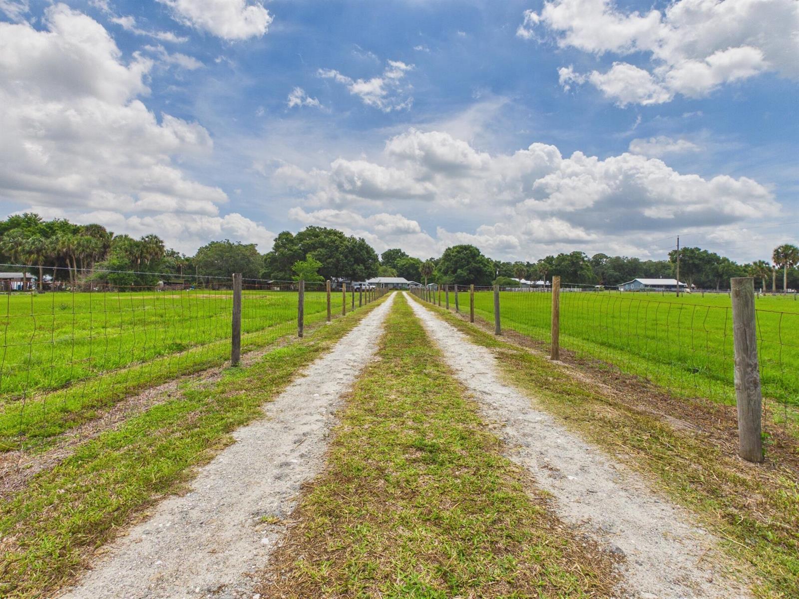 220 SW 67th Drive, Okeechobee FL 34974 photo 4