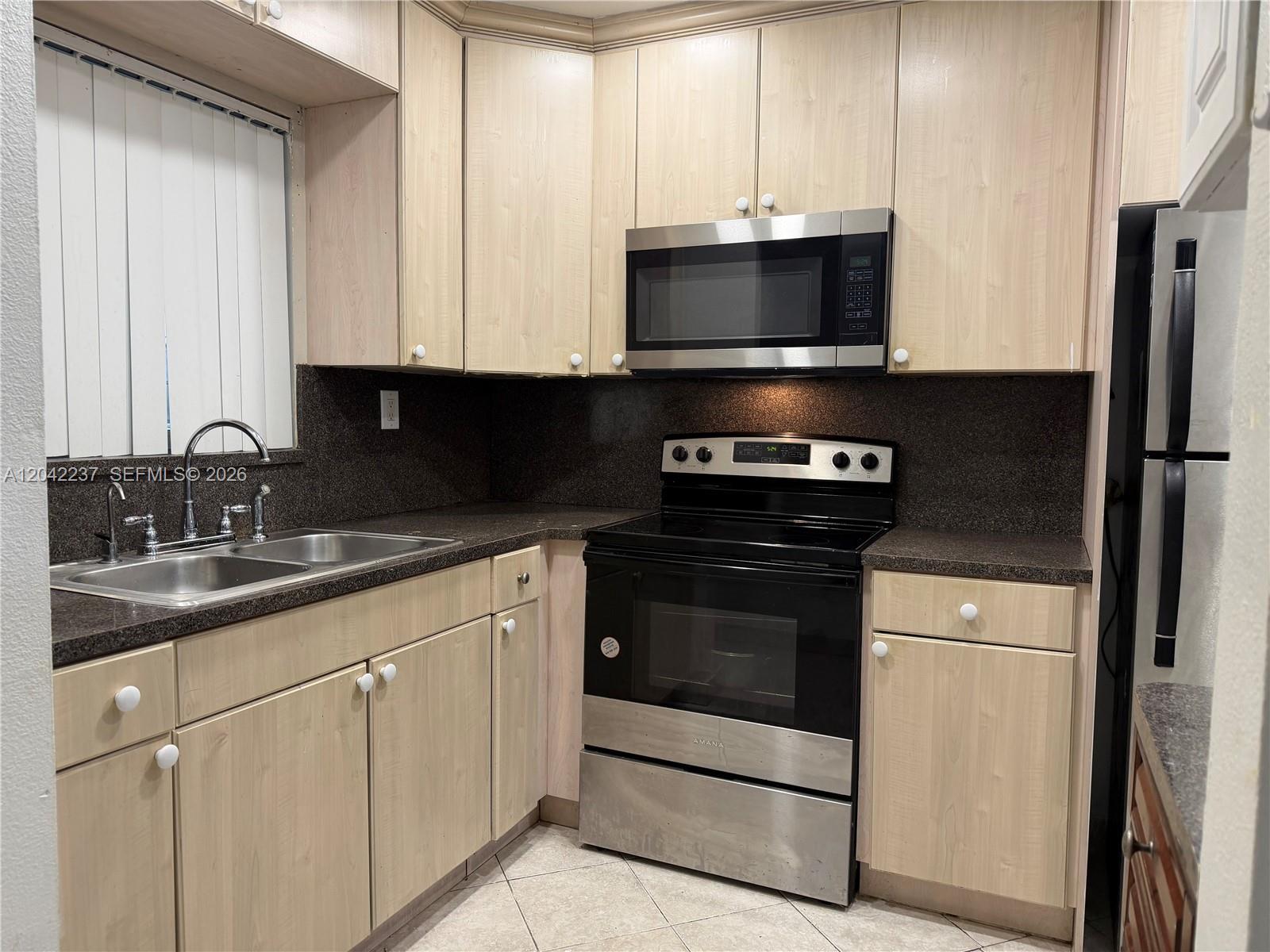 North Miami Beach, FL 33160