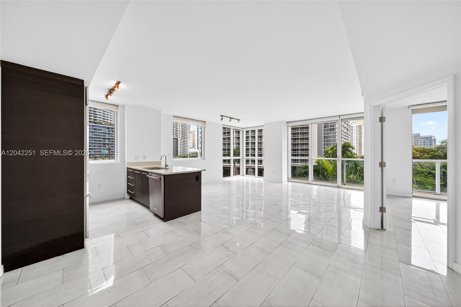 500 Brickell Ave # 501, Miami FL 33131