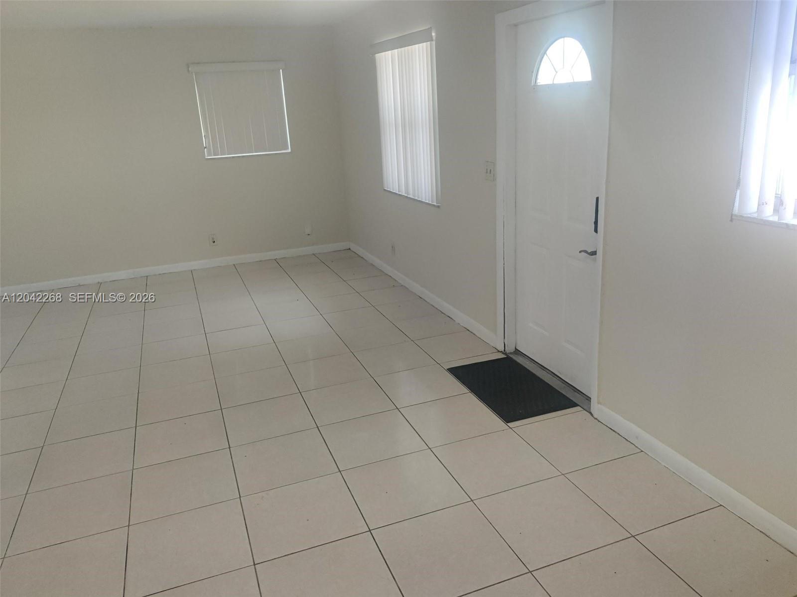 844 SW 10th St # 3, Hallandale Beach FL 33009 photo 4