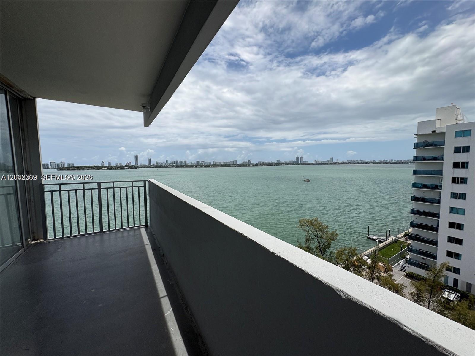 7545 E Treasure Dr # 9H, North Bay Village FL 33141 photo 4